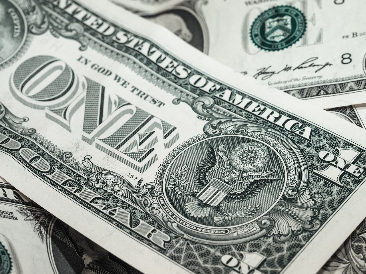 Dolar amerykański - symbol oszczędności i finansów