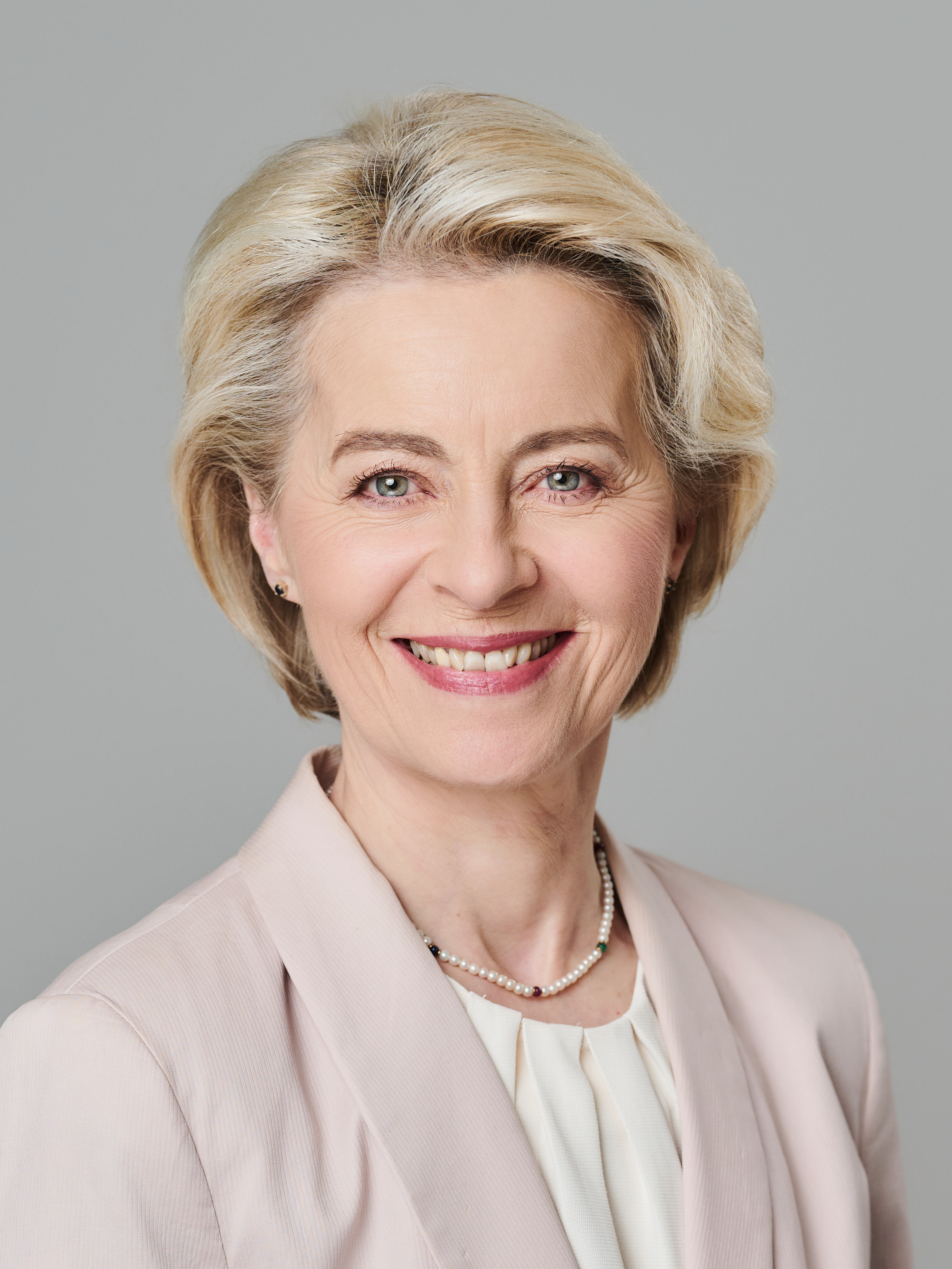 Ursula von der Leyen, przewodnicząca KE, której lot zakłóciła Rosja.