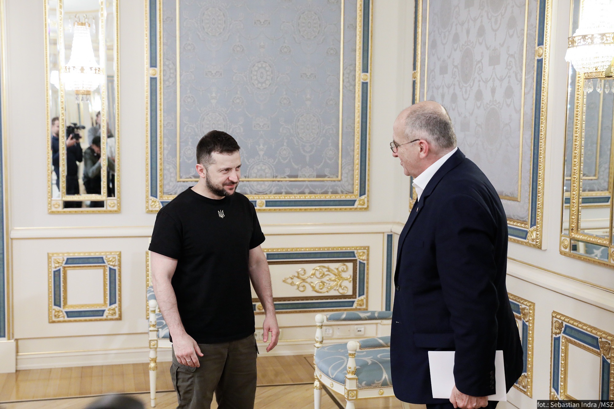 Prezydent Ukrainy Wołodymyr Zełenski rozmawia z doradcą ds. bezpieczeństwa narodowego USA Jake'iem Sullivanem, omawiając impas w sprawie pokoju.
