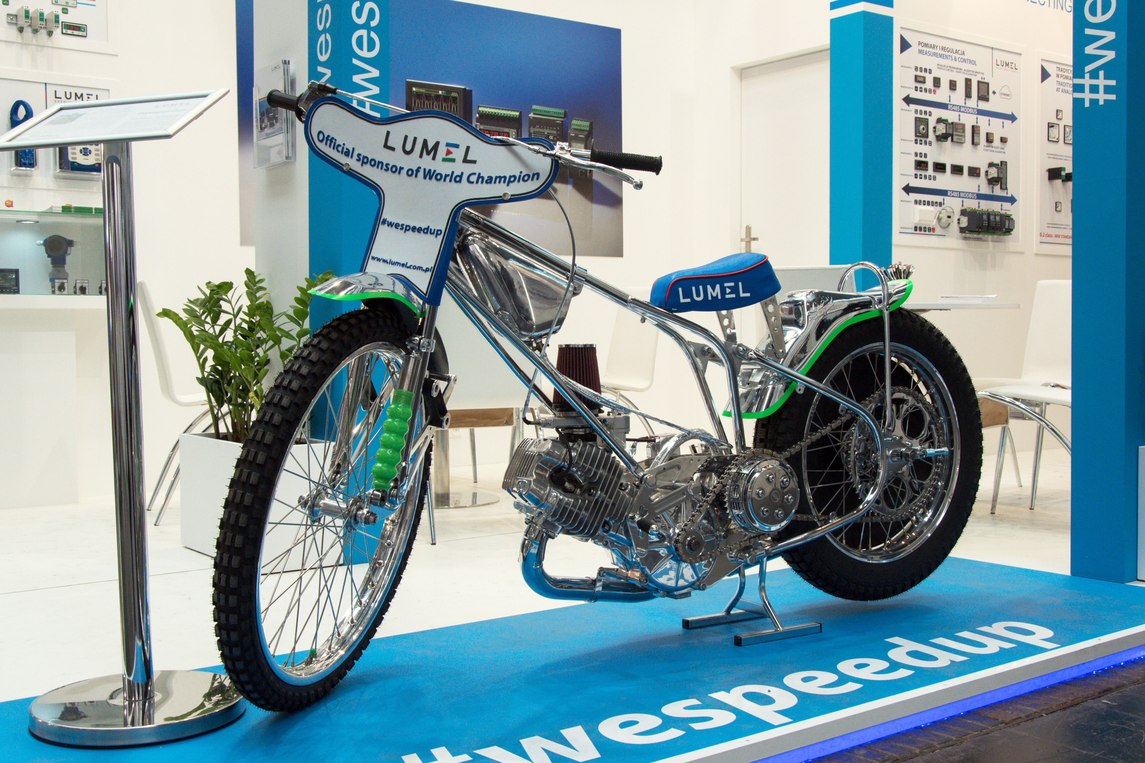 Motocykl żużlowy Lumel, oficjalny sponsor Mistrza Świata, Patryka Dudka.