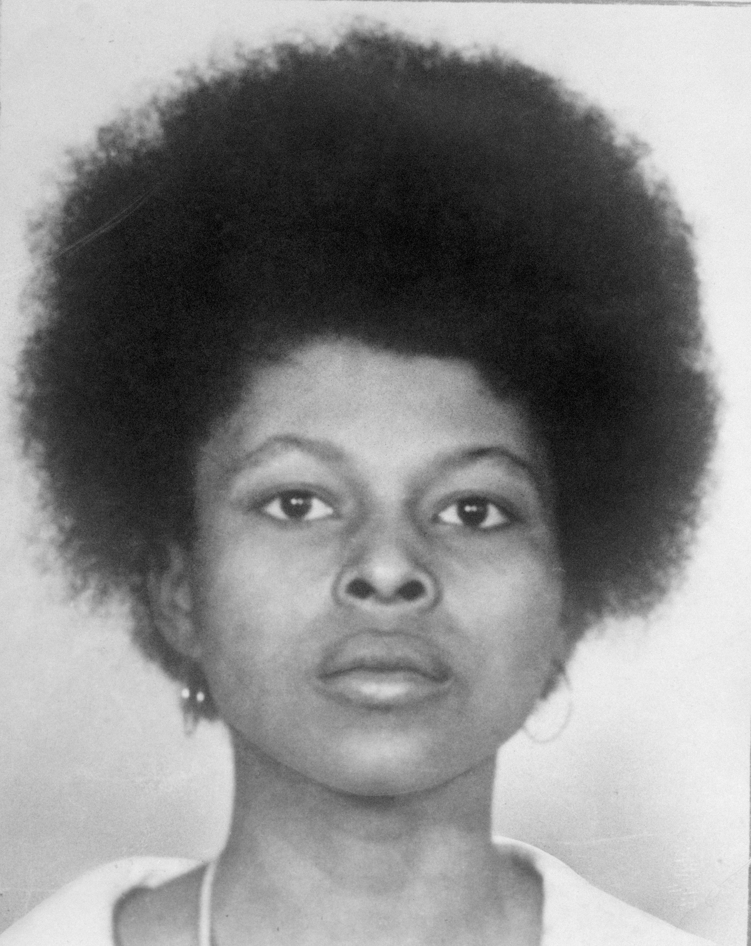 Assata Shakur, radykalna działaczka na rzecz praw Afroamerykanów i postać z listy FBI.