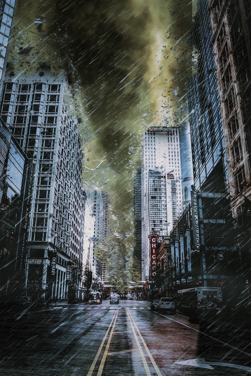 Tornado we Francji: Zobacz, jak żywioł zdewastował przedmieścia Paryża