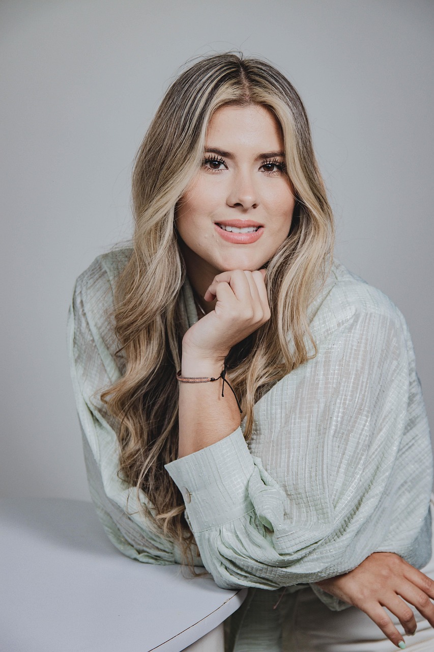 OnlyFans: Jak platforma zmienia rynek twórców i ile zarabiają?