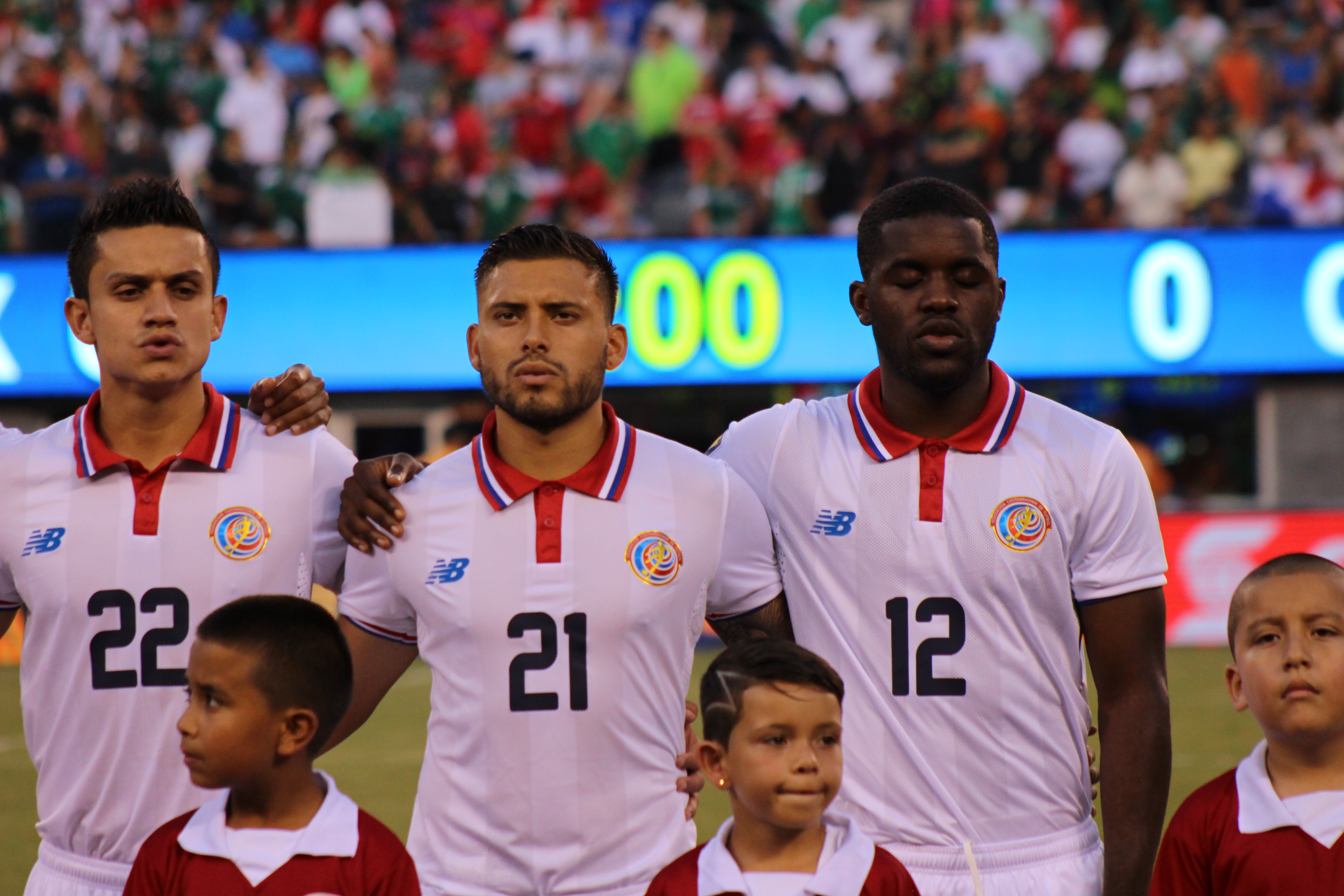 Piłkarze reprezentacji Kostaryki, w tym Joel Campbell, przed meczem.