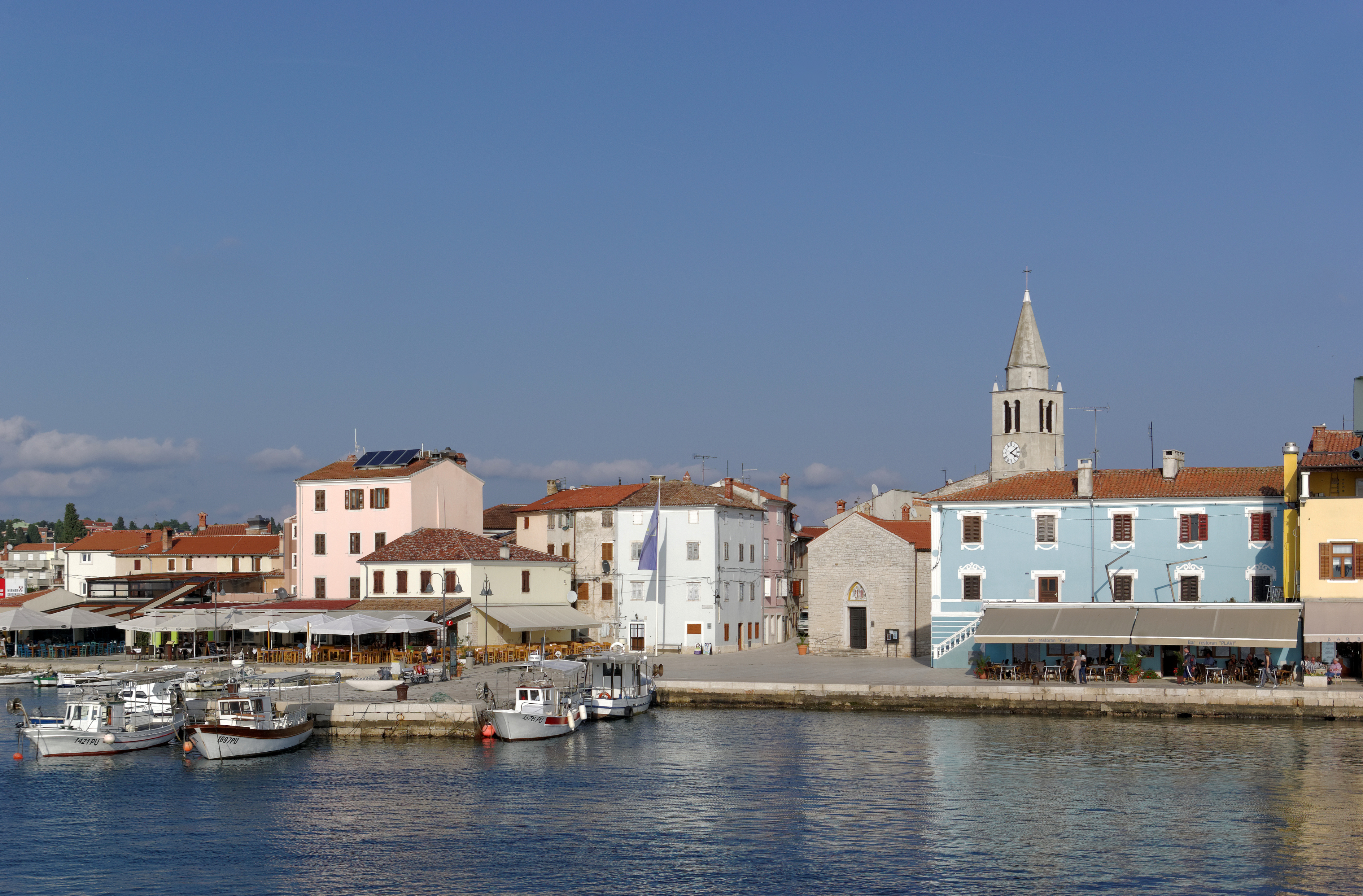 Kraj Unii Europejskiej przywraca obowiązkową służbę wojskową: Analiza decyzji i jej konsekwencji