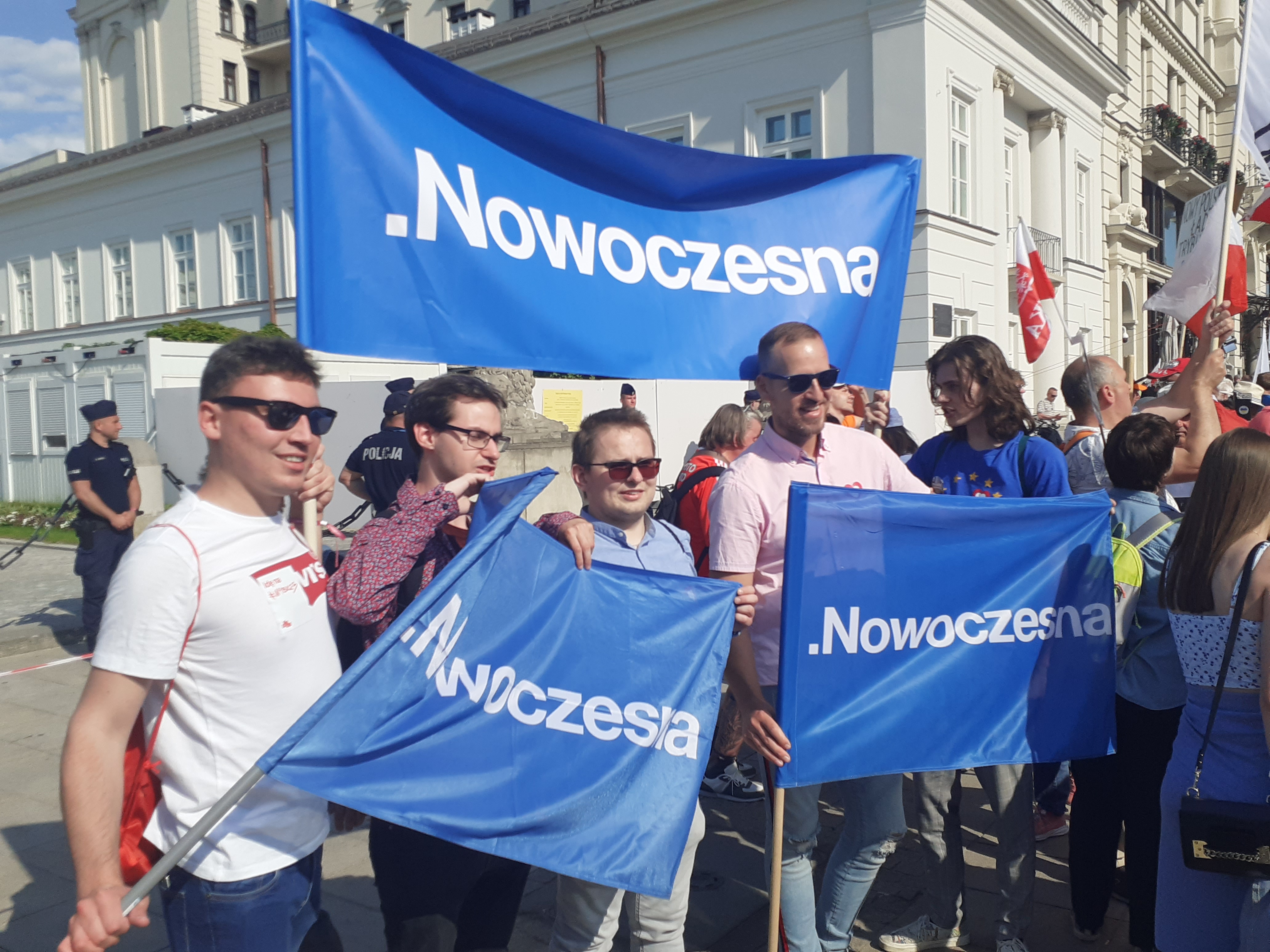 To koniec pewnej epoki. Nowoczesna kończy działalność, by w pełni zintegrować się z Koalicją Obywatelską