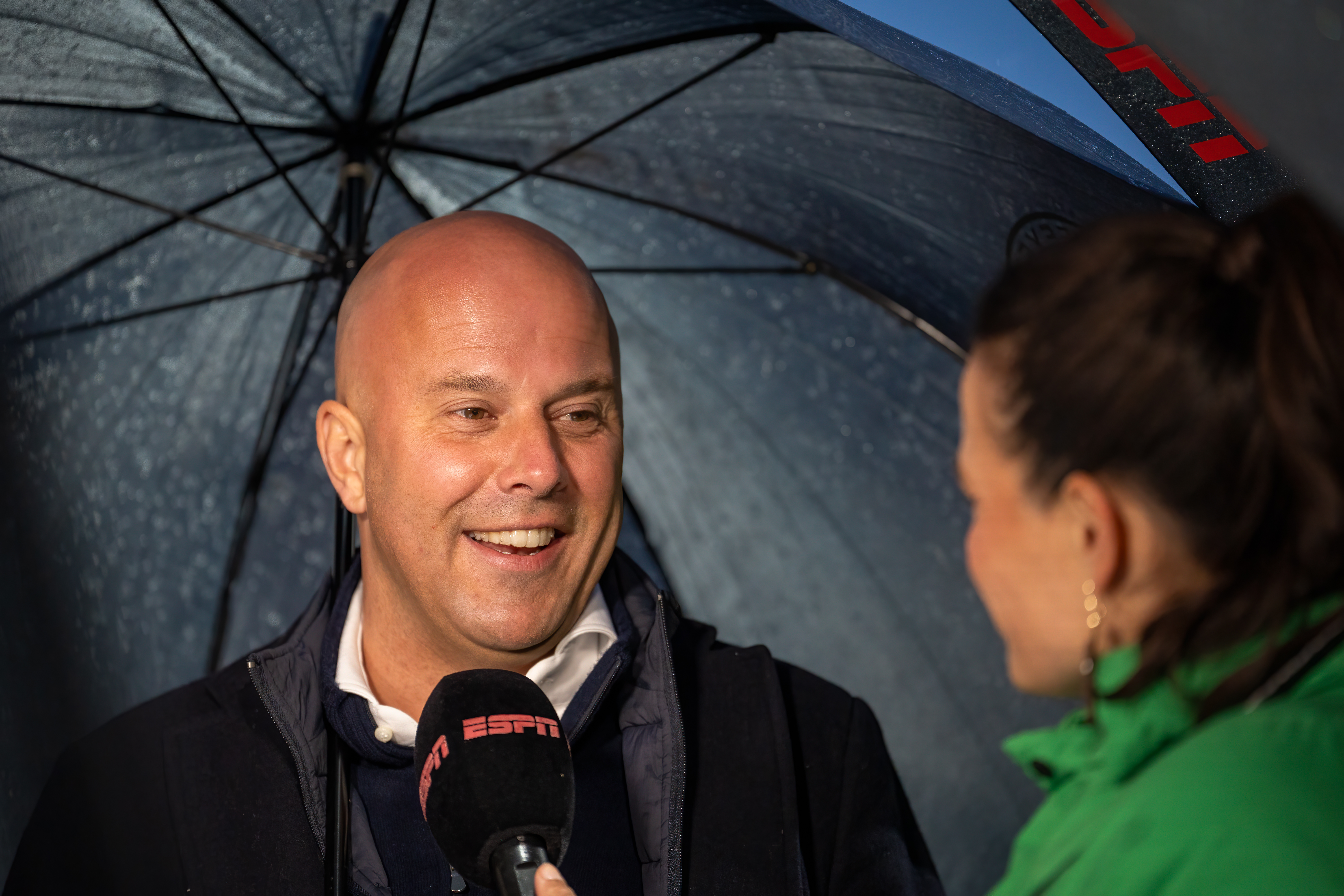 Liverpool na Rozdrożu: Czy Era Arne Slota Zacznie Się od Kryzysu?