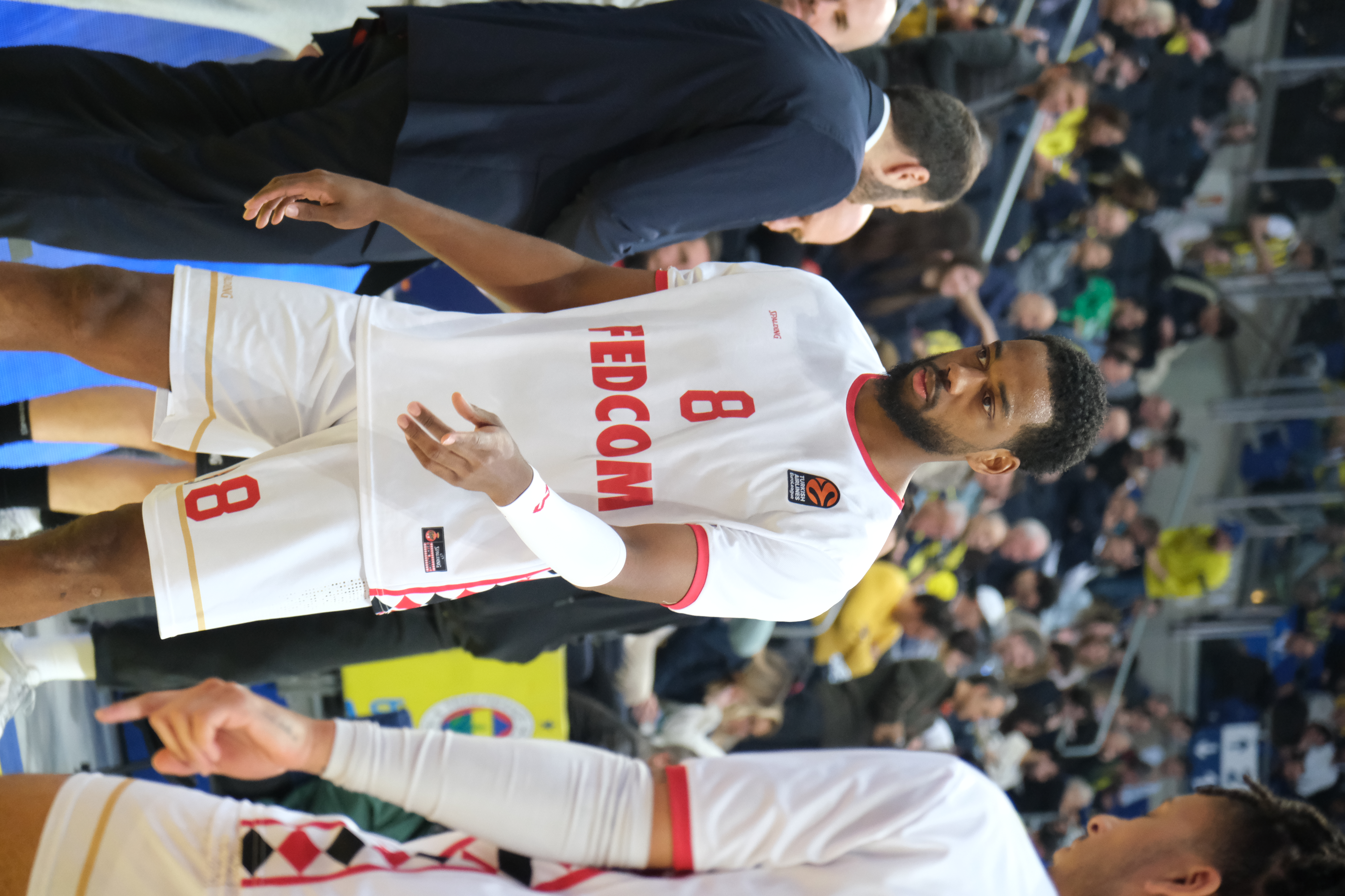 Świetny występ Polaka w Eurolidze! Jordan Loyd podbija Paryż, a Efes wraca do gry!