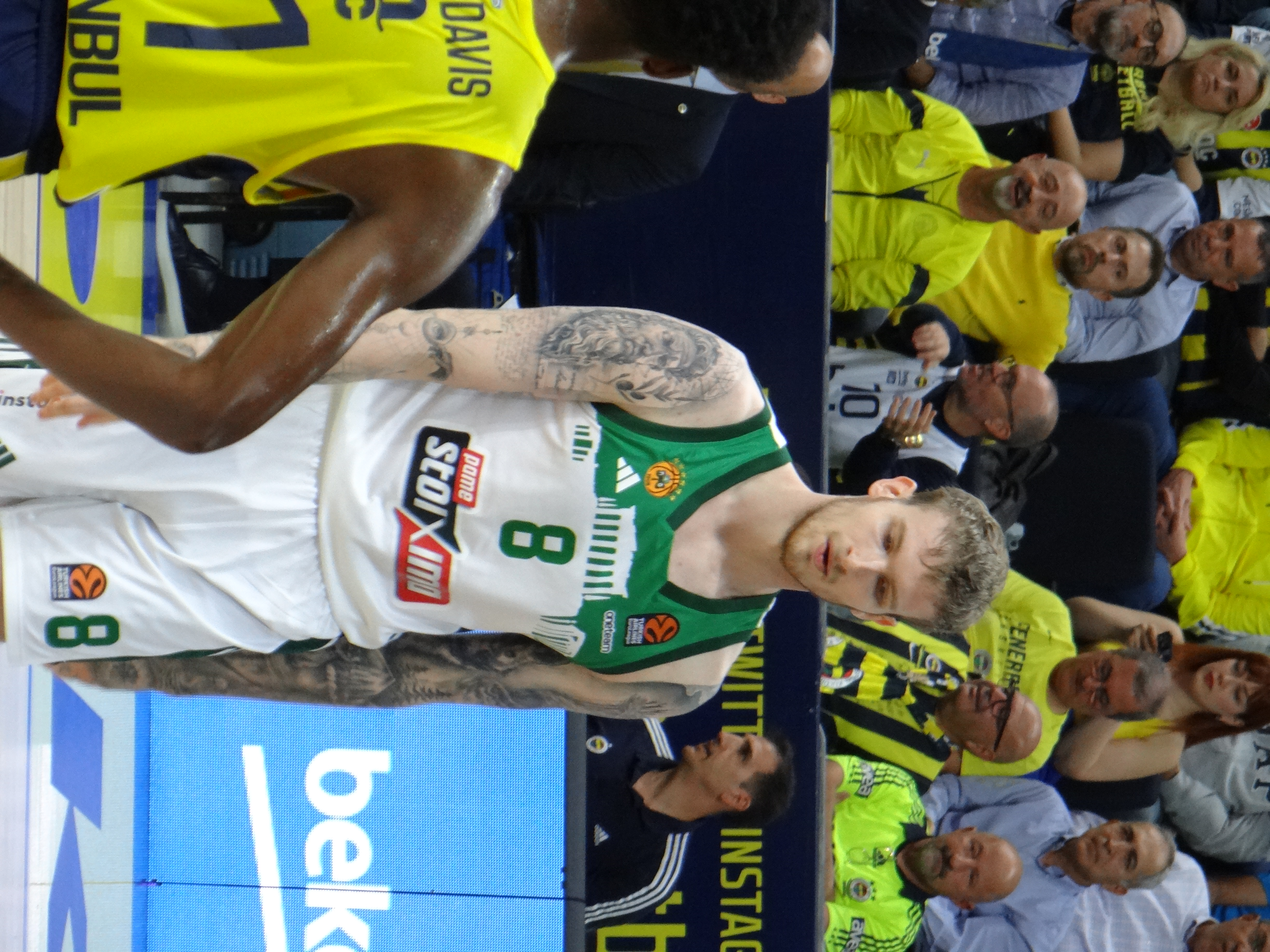 Polak Gigant Dominuje w Europie! Balcerowski Prowadzi Unicaję do Triumfu!