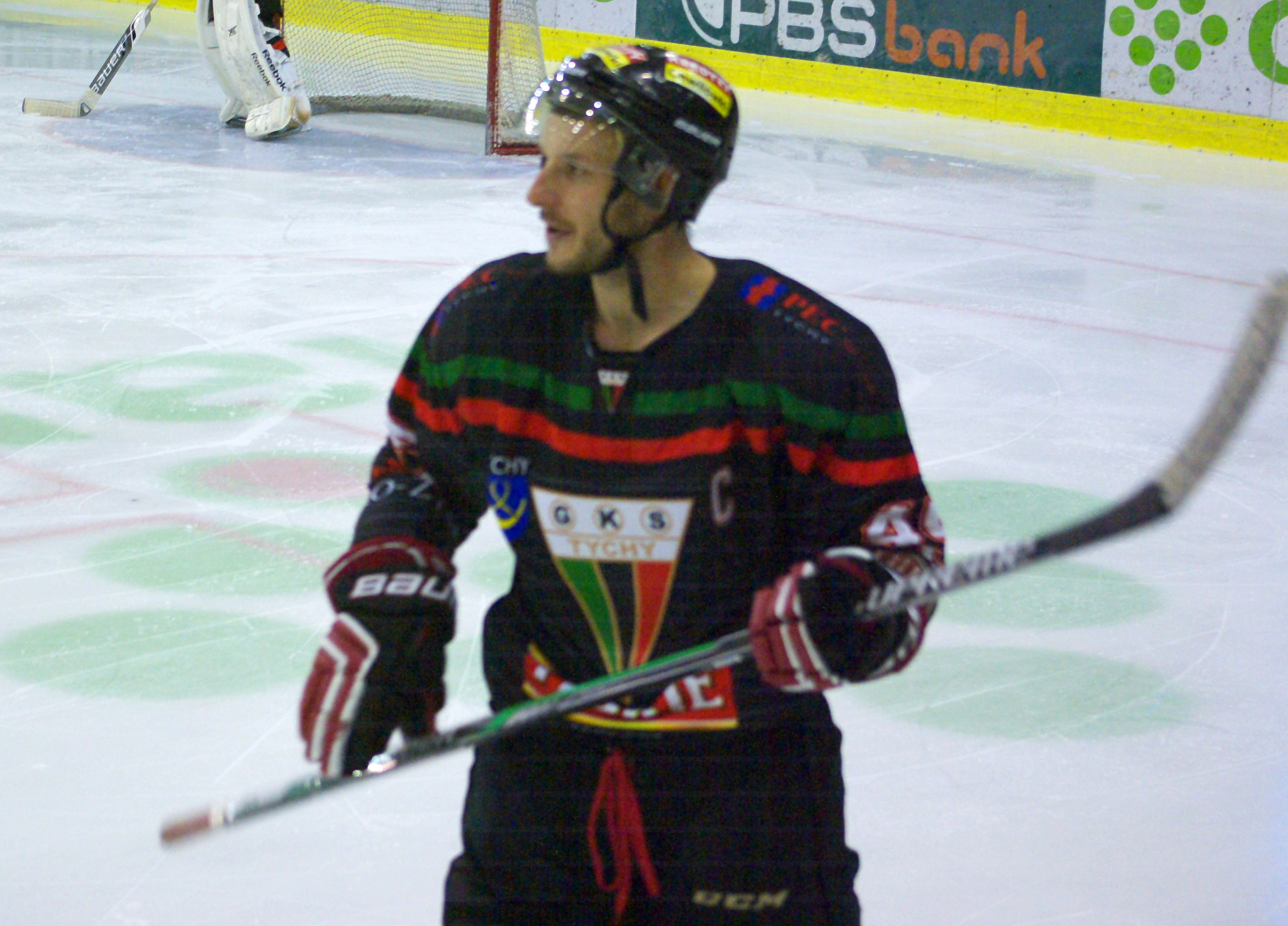 Łukasz B. pod lupą śledczych: Analiza zarzutów i politycznych konsekwencji w Częstochowie