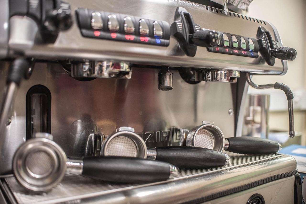 Kiedy pić kawę, aby serce biło dłużej? Zaskakujące wyniki badań