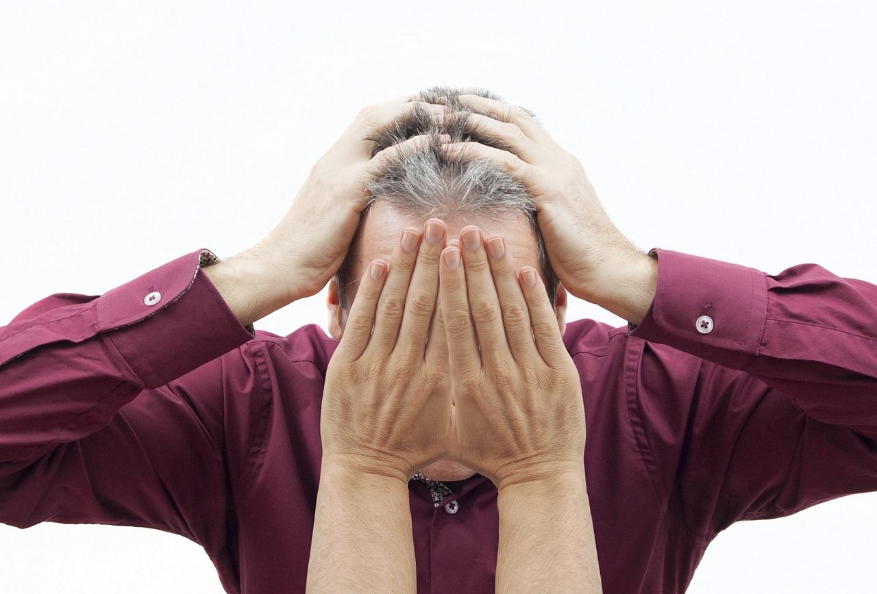 Miał problemy psychiczne, a w ręku miecz. Tragedia w Sanoku jako symptom kryzysu systemu