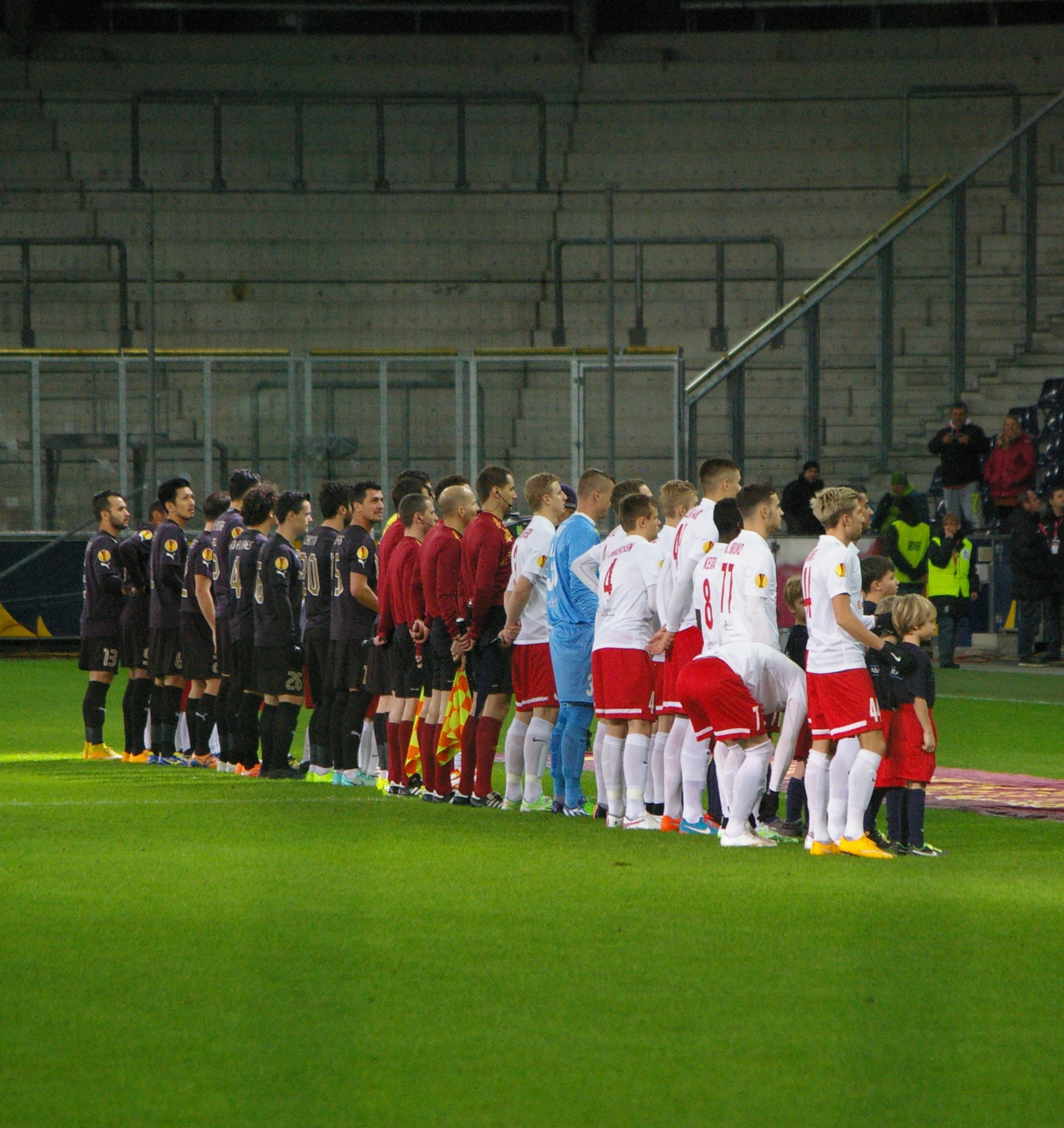Przerwał mecz i wstrząsnął Polską! Sędzia Raczkowski powiedział “dość” nienawiści na stadionach