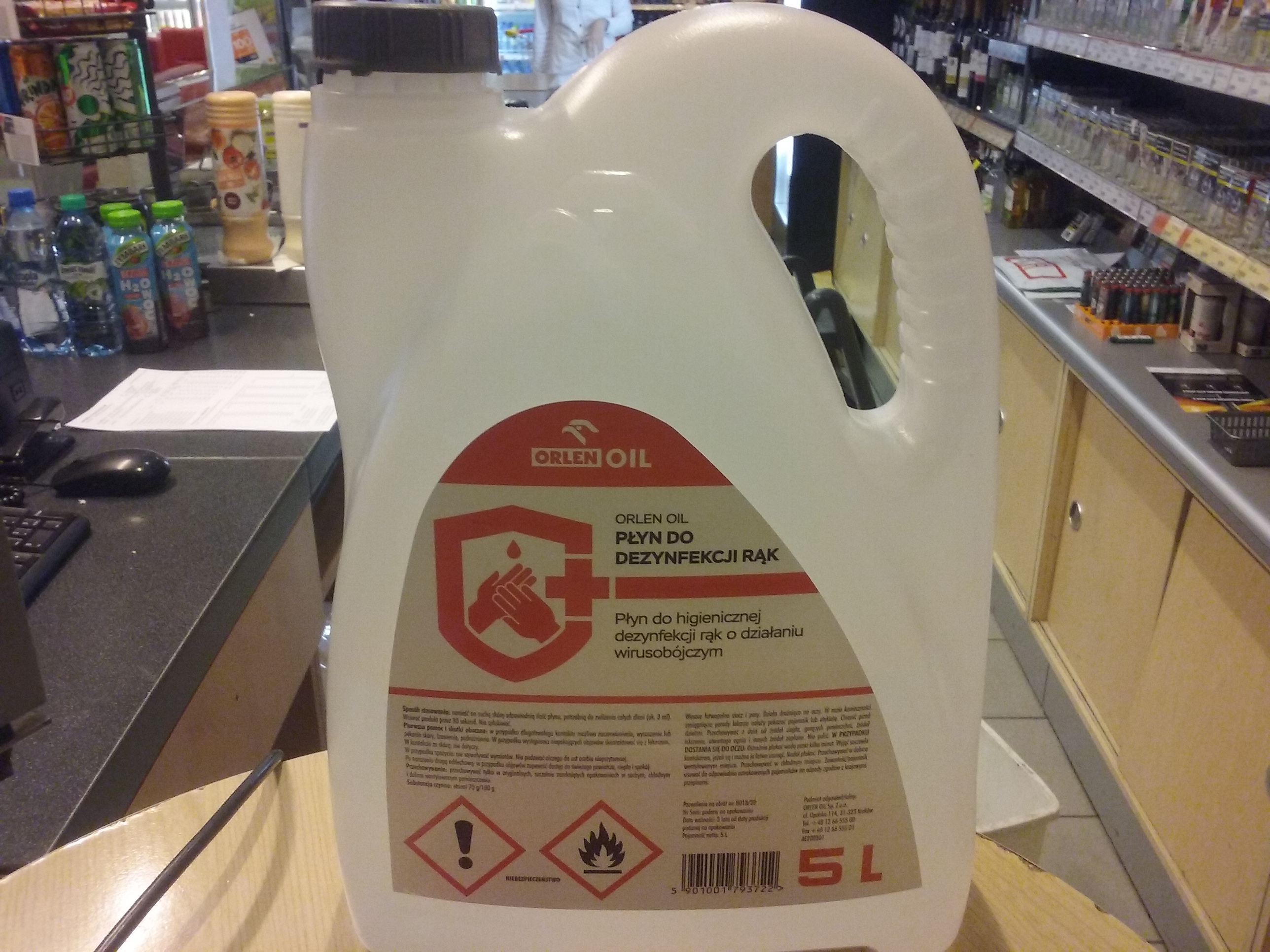 Orlen rewolucjonizuje rynek: Analiza strategicznego rebrandingu i zniknięcia marki PGNiG