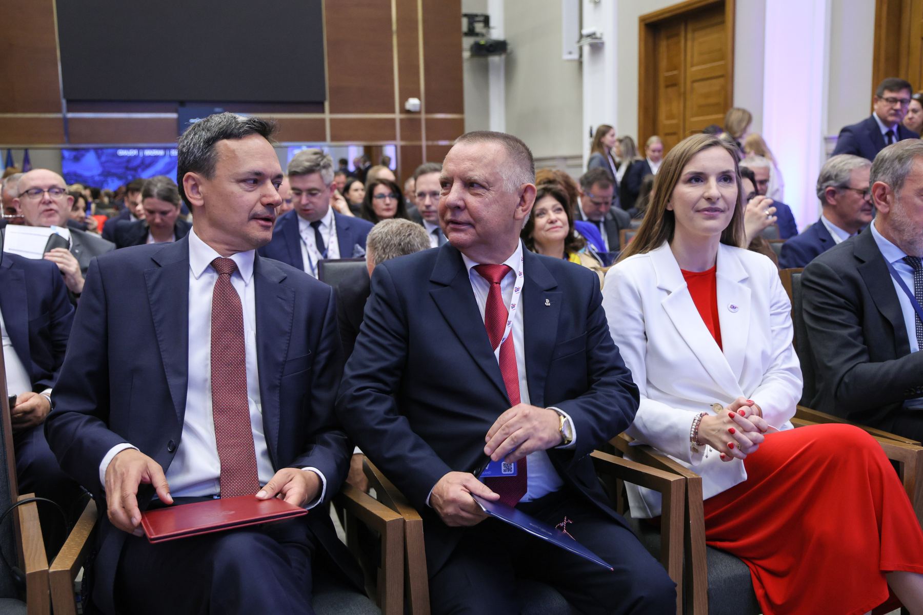 Marian i sprawa Józefa Bacy: Analiza kulisów śledztwa wokół szefa NIK