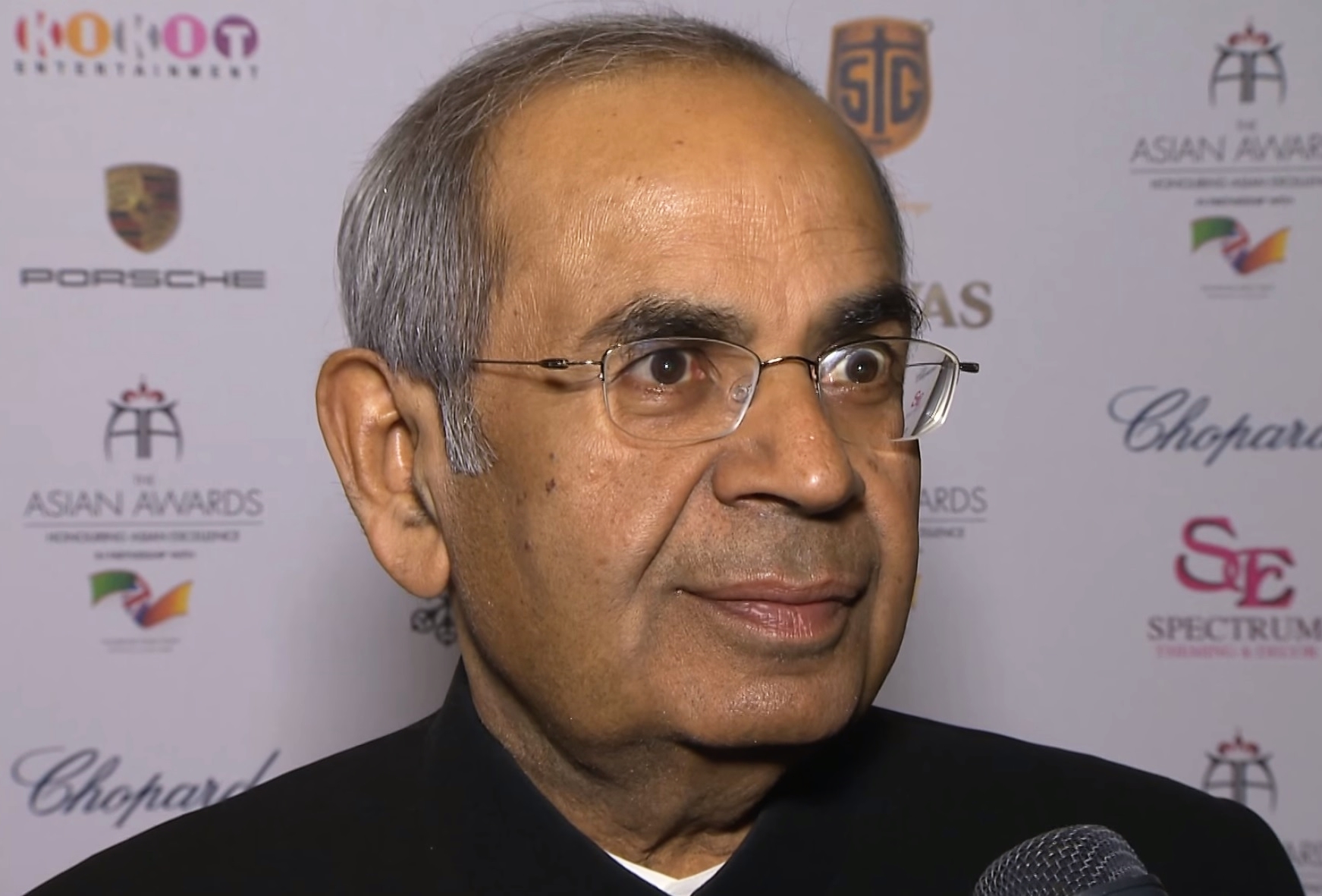 Gopichand i jego dziedzictwo: Analiza finansowa imperium Hinduja Group