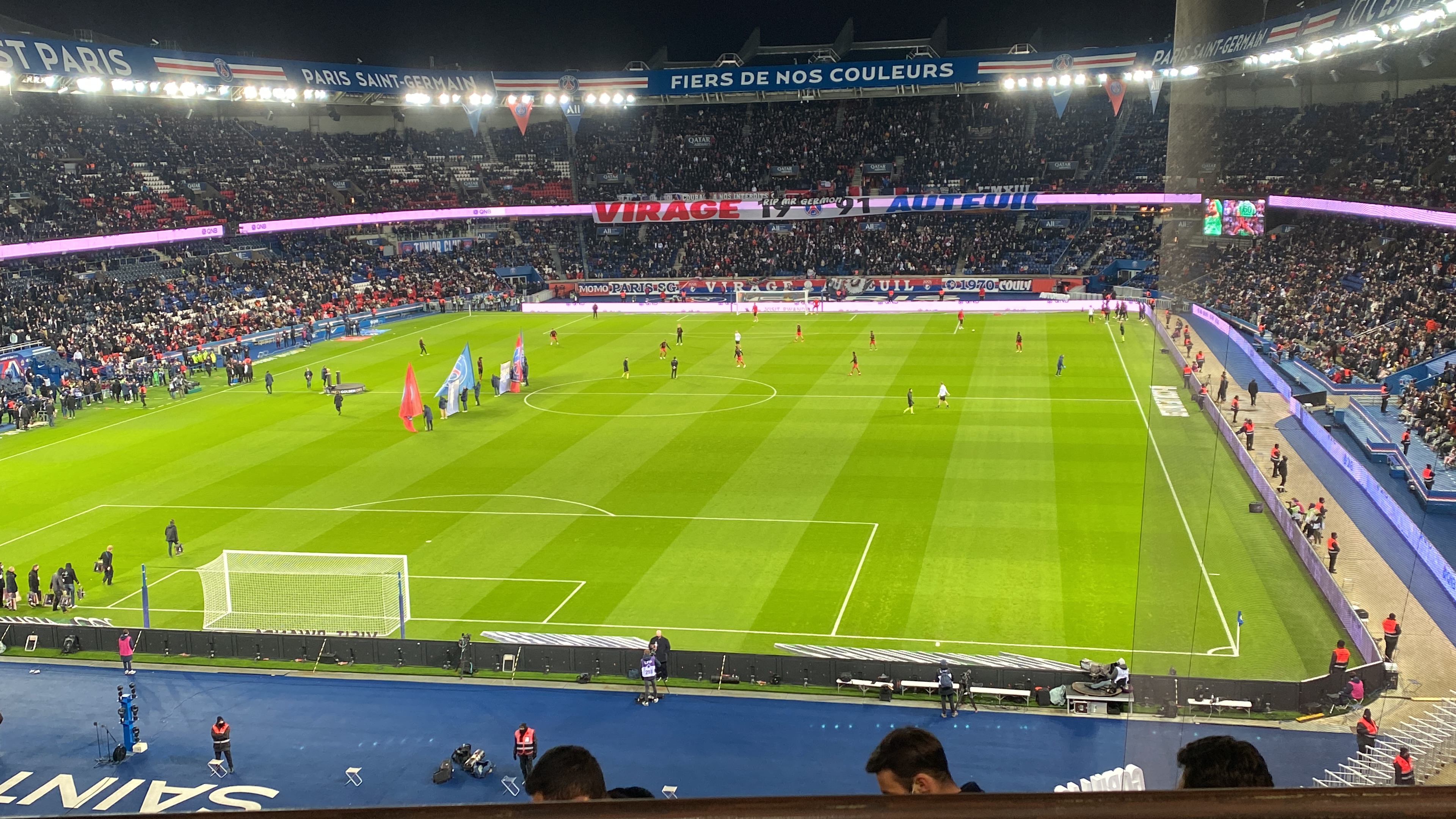 Katastrofalny wieczór w Paryżu! Jak błąd kapitana pogrążył PSG w starciu z Bayernem?