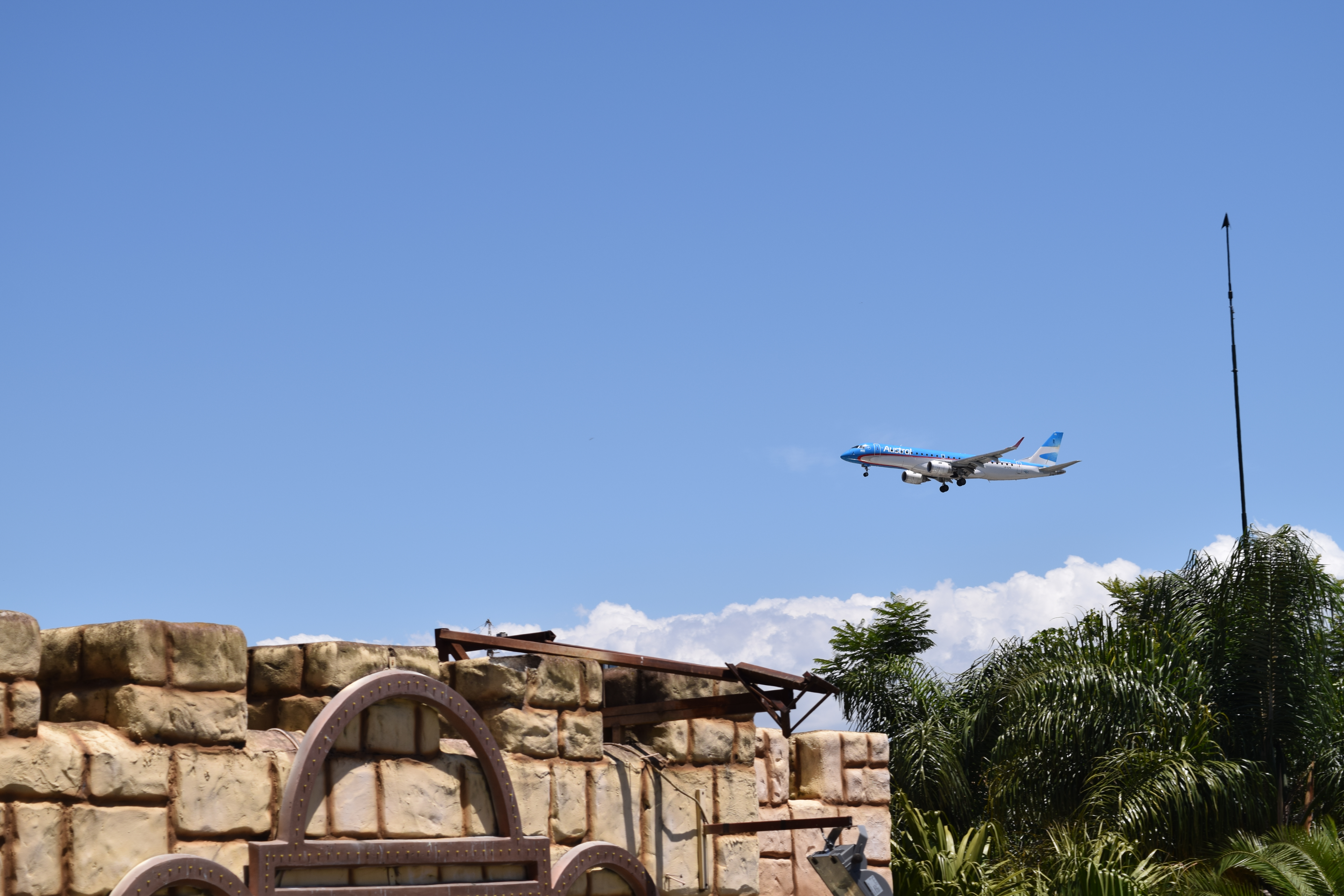 Jest analiza: Transakcja gruntami pod CPK – Kluczowe fakty i implikacje finansowe