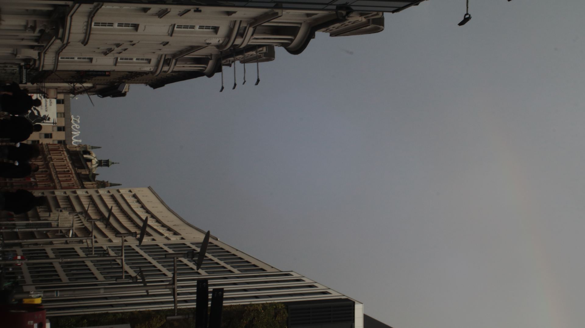 Katowice: Zrozumieć Pogodę i Jej Zmienne Oblicza – Klucz do Bezpieczeństwa i Planowania