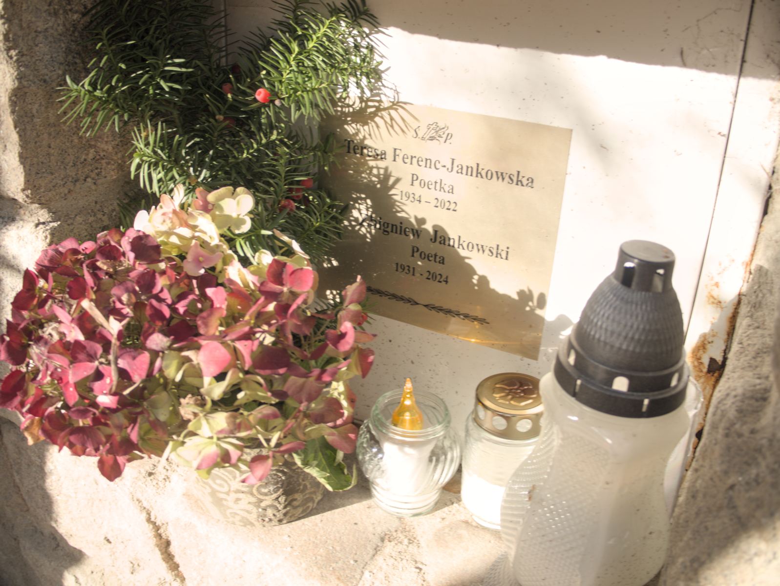 Tajemnicze zaginięcie Ewy Jankowskiej: Artystka z Opola zniknęła, jej auto odnaleziono 25 km dalej