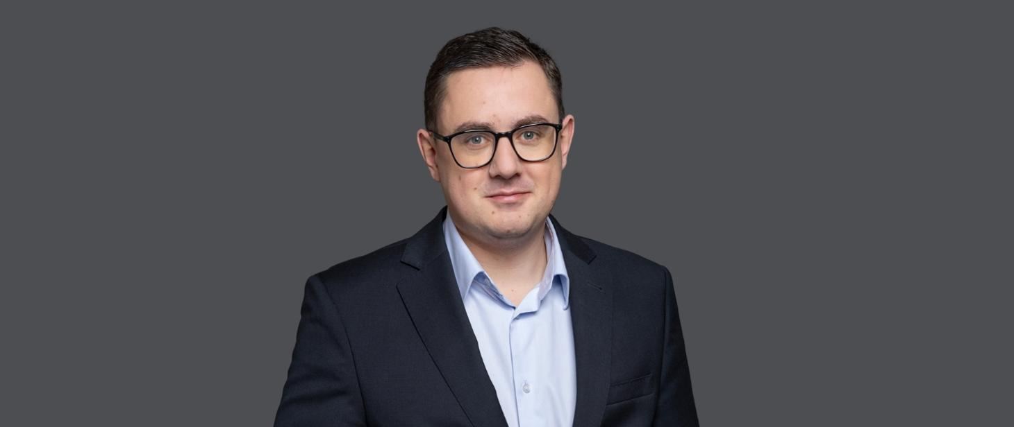 Minister a Rynki Finansowe: Jak Decyzje Rządowe Wpływają na Ceny Energii i Twój Portfel