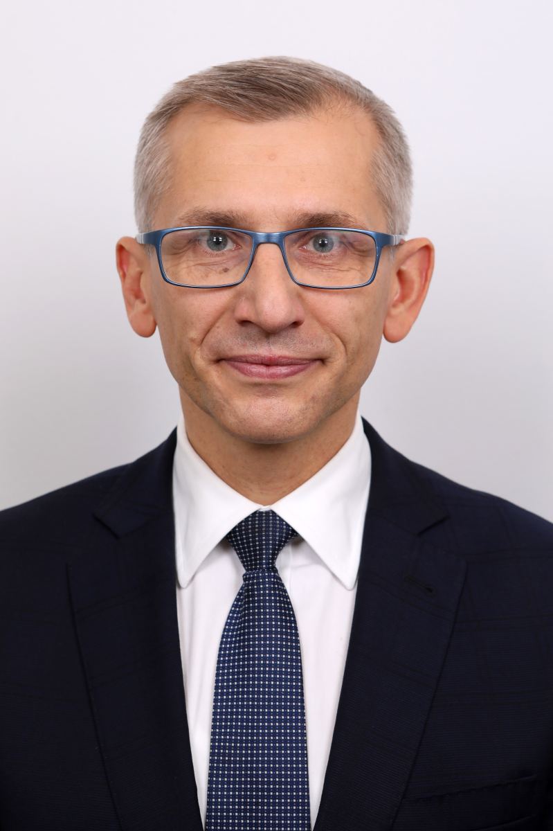 Kwiatkowski skazany w sprawie NIK: Kulisy wyroku, polityczne tło i dalsze losy senatora