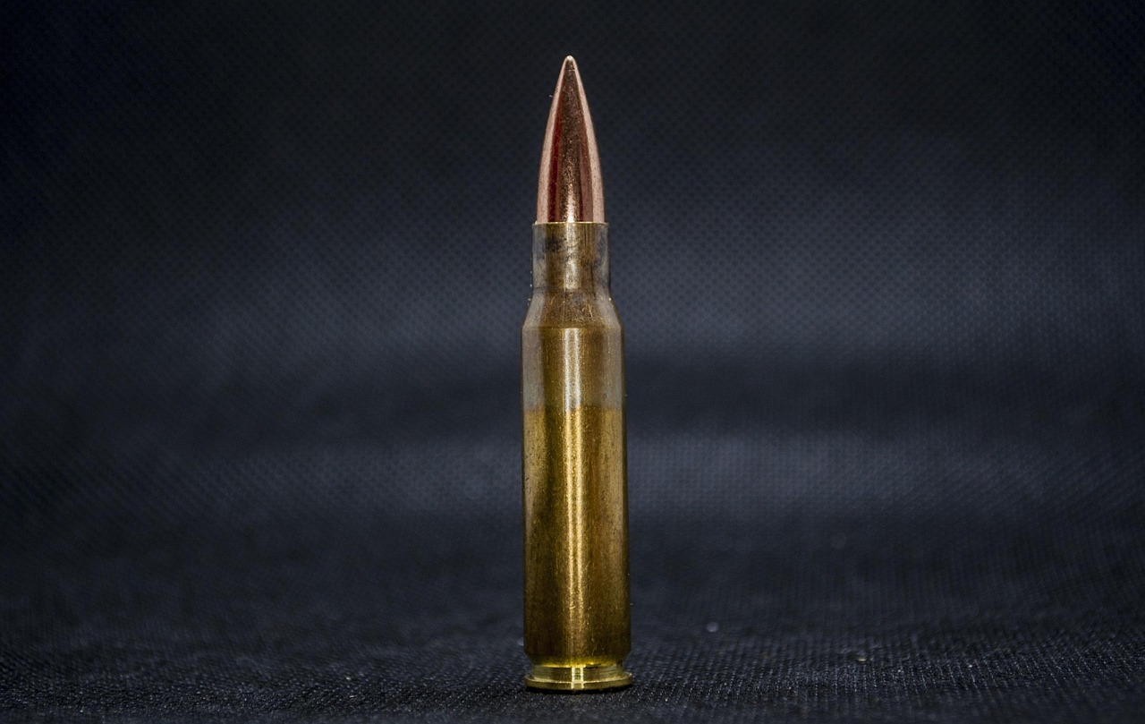 Zmasowany atak na Ukrainę: Polska i NATO w stanie najwyższej gotowości. Analiza wydarzeń