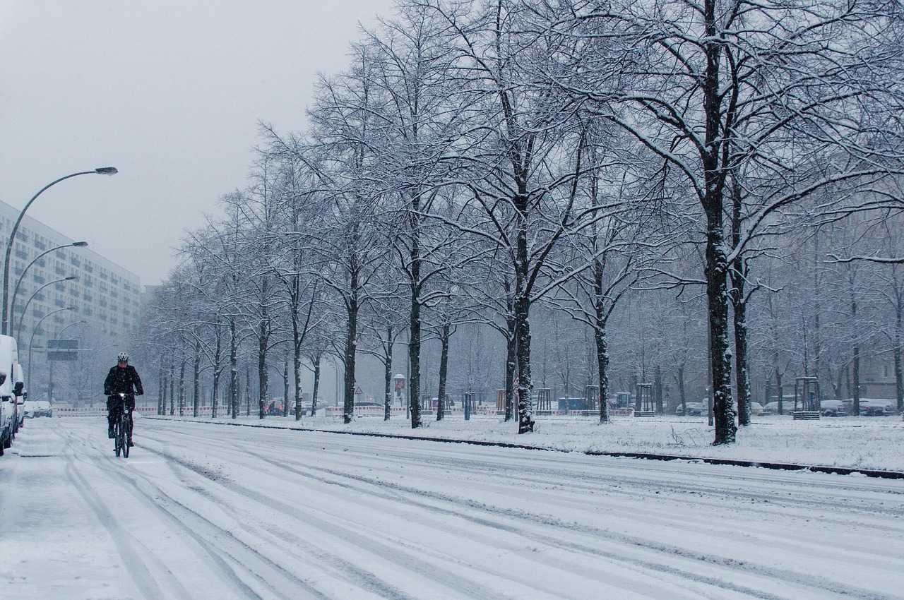 Atak Zimy Paraliżuje S7: Kryzysowa Sytuacja na Trasie Olsztynek-Ostróda