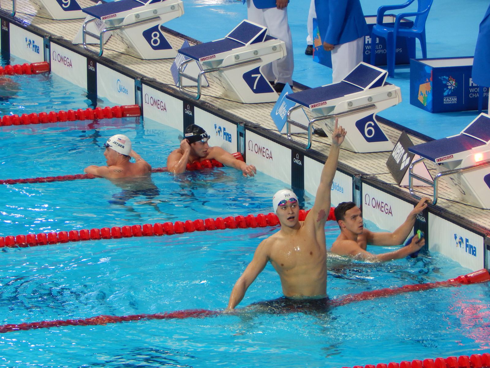 To, co wydarzyło się w domu chińskiej legendy, wstrząsnęło pływaniem. Młot, krew i złamane zasady