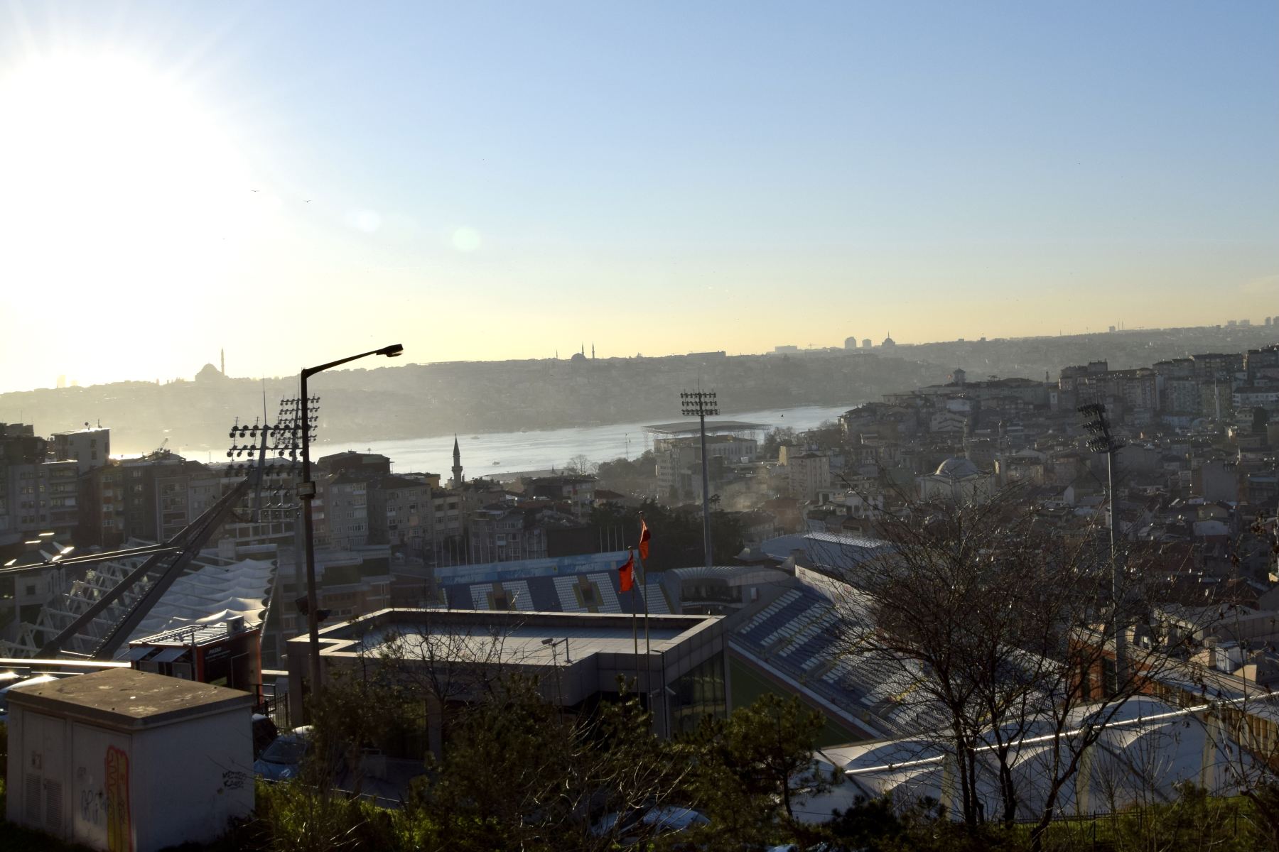 Prezydent Erdoğan na Morzu Czarnym: Analiza tureckiej gry o wysoką stawkę