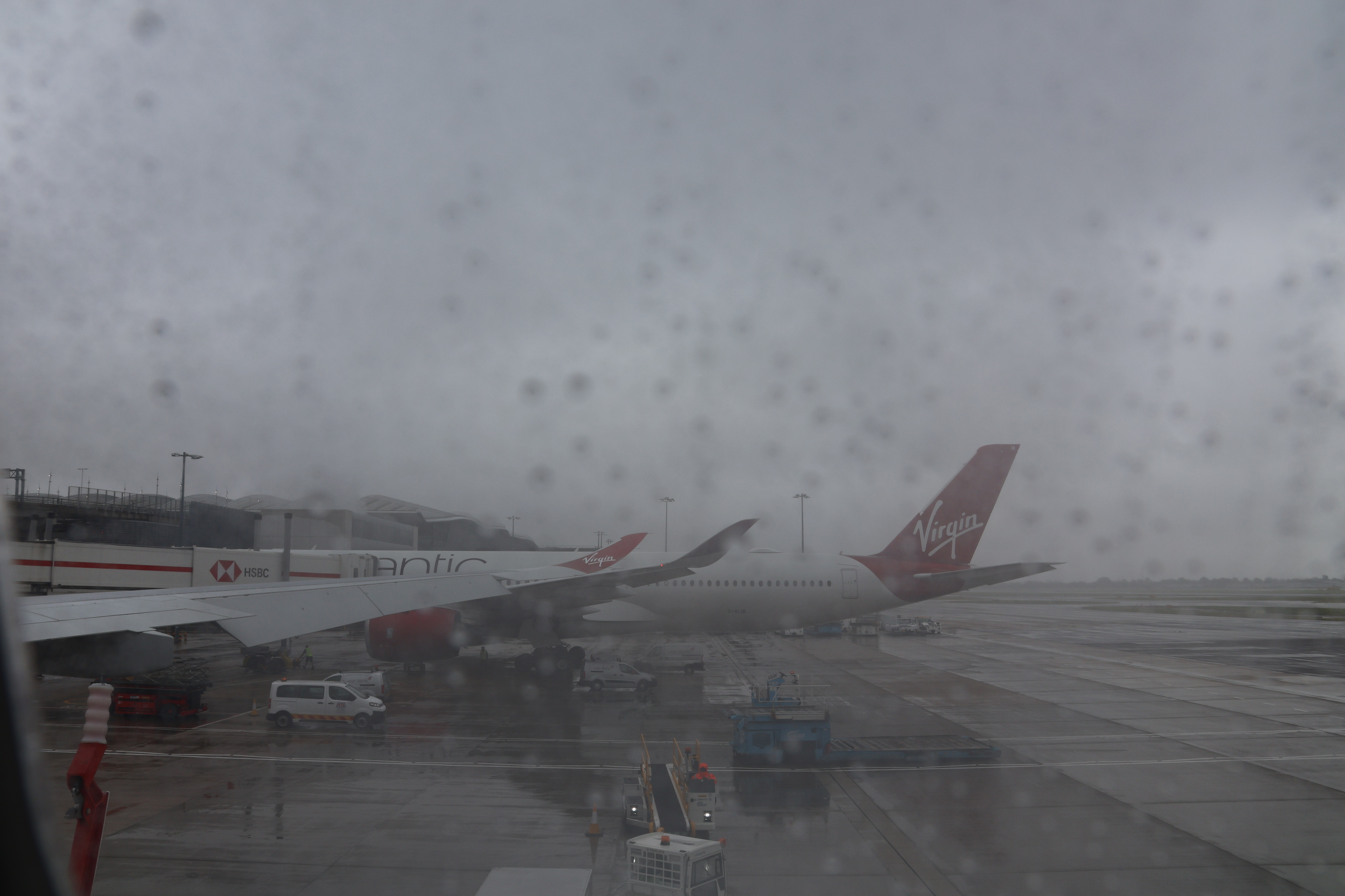 Incydent na Heathrow: Analiza Szybkiej Reakcji Służb na Kluczowym Europejskim Hubie