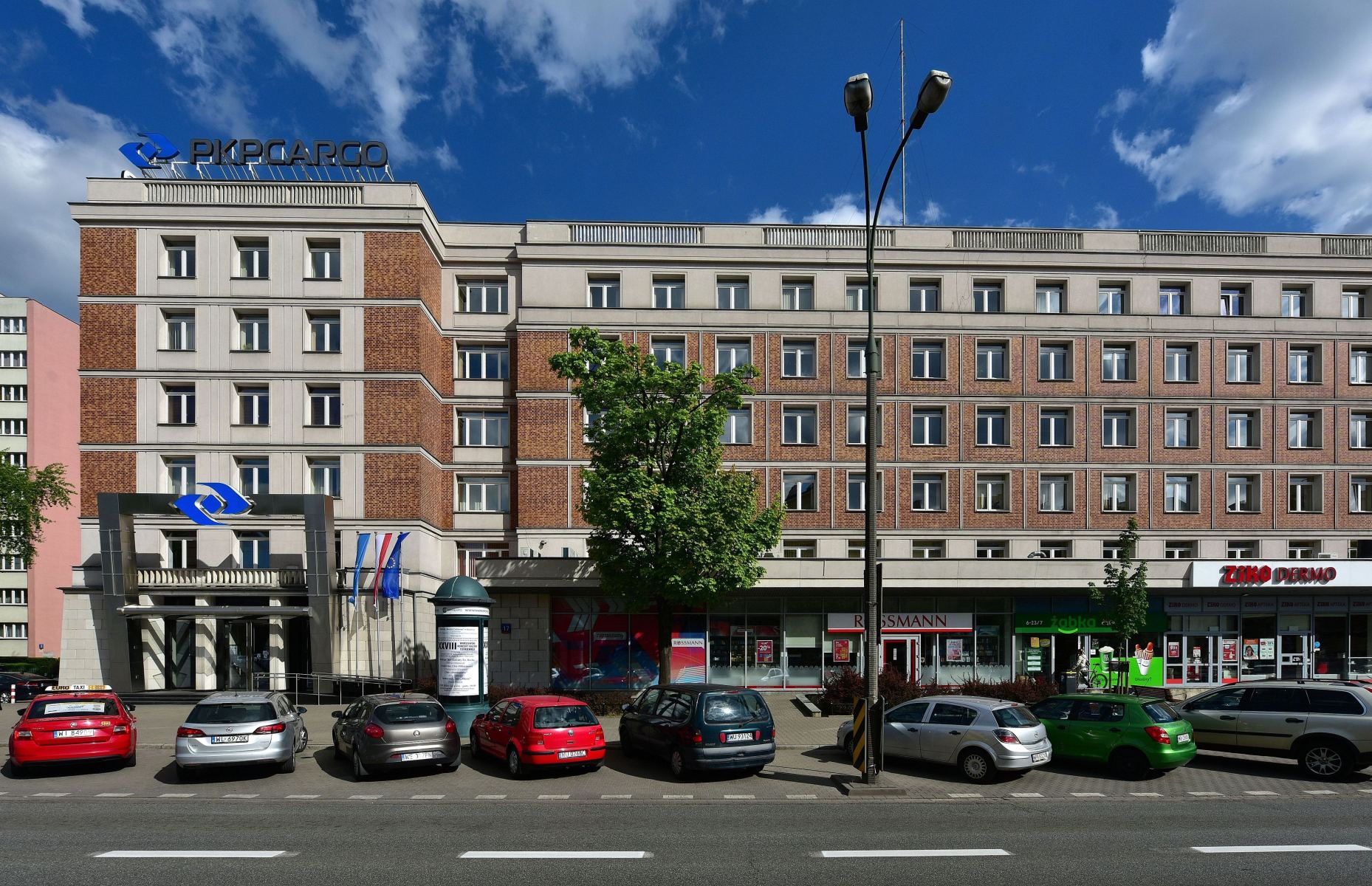 Gorąco wokół PKP Cargo: Odwołanie członka rady i kontrola KNF