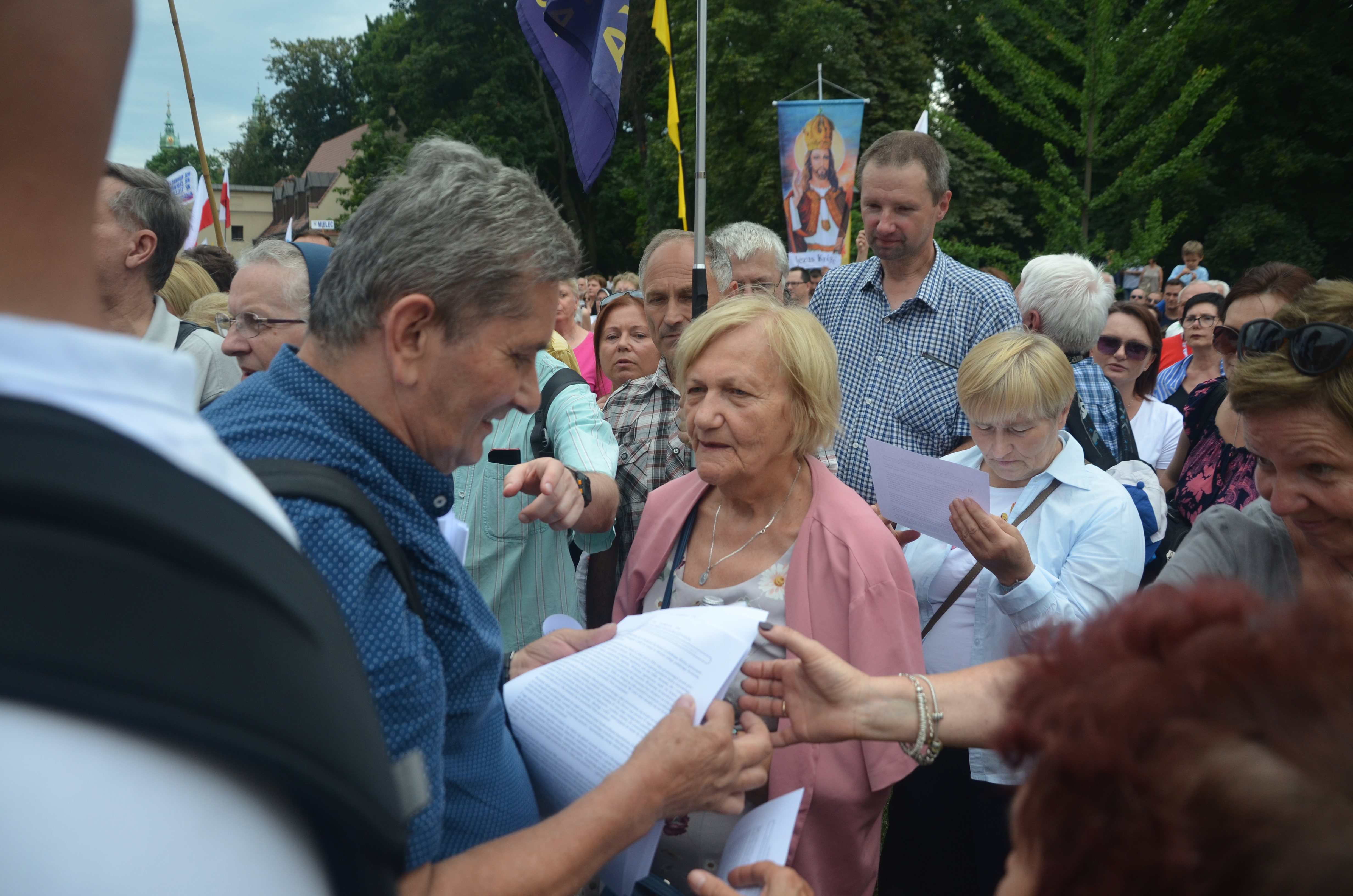 Kontrowersje wokół emerytury abp. Marka Jędraszewskiego: Jakie świadczenie przysługuje odchodzącemu metropolicie krakowskiemu?