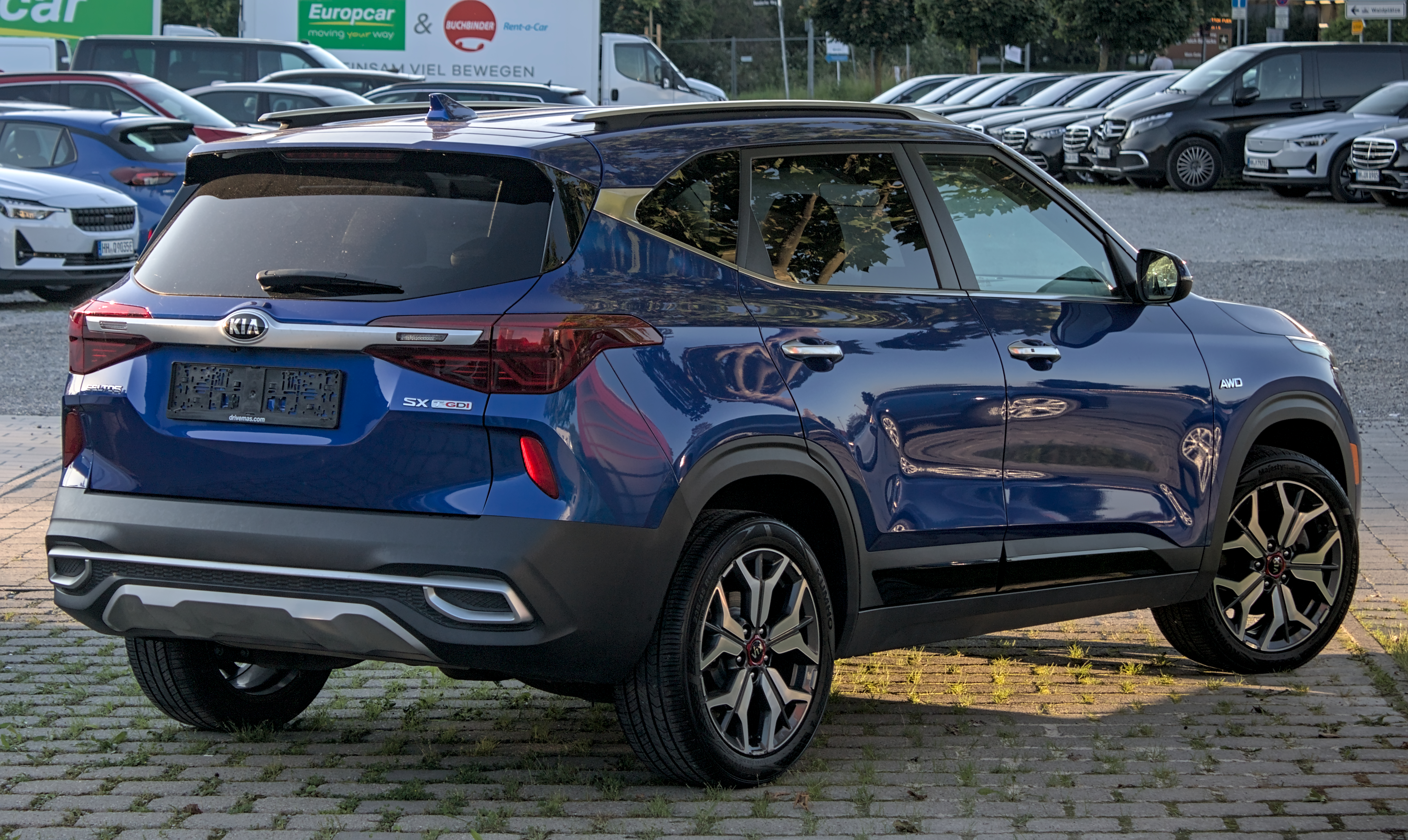 Analiza Rynku Motoryzacyjnego: Nowa Kia Seltos i Strategiczna Przemiana Producenta