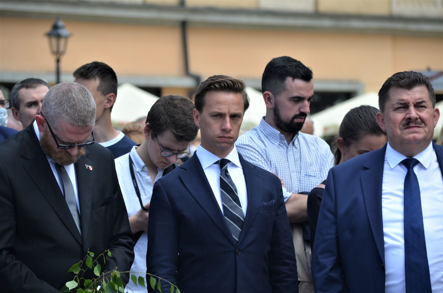 Konfederacja na fali? Analiza wzrostu poparcia dla Brauna i komentarz krzysztofa Bosaka