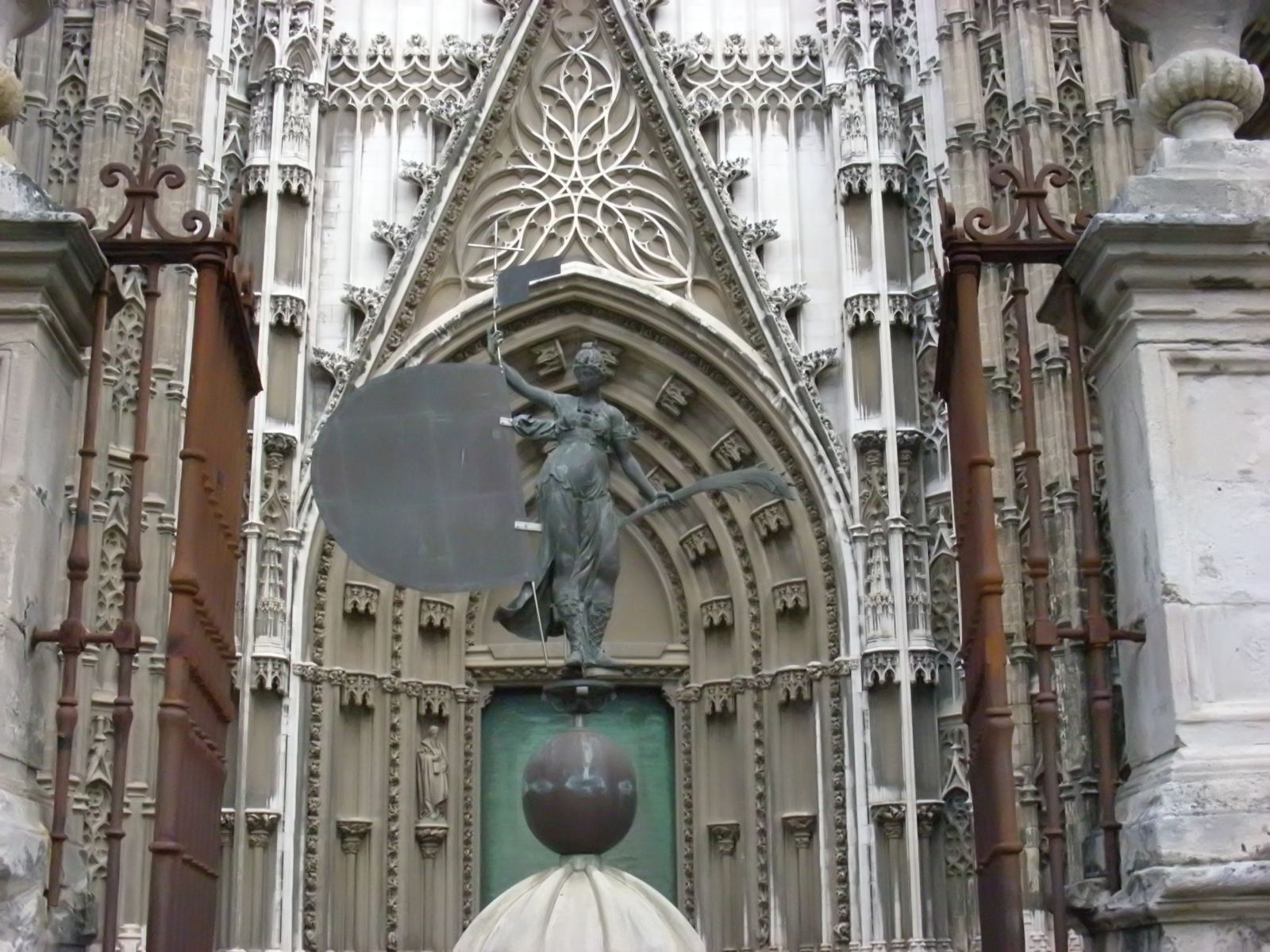 Pierwsza pasterka od 500 lat w Dublinie: Historyczne wydarzenie w Katedrze Najświętszej Marii Panny