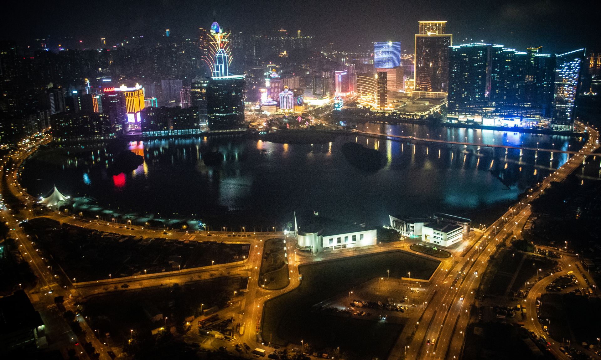 Macau Zaskakuje! Tenisowe Sensacje i Wyniki, Które Mówią “Nie” Oczekiwaniom