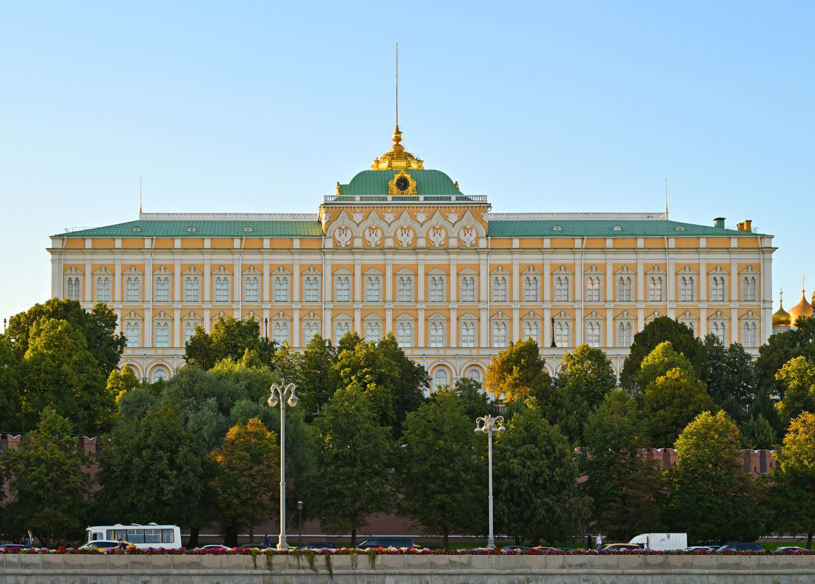 Kreml stawia warunki: Reakcja na rozmowy Trumpa i Zełenskiego na Florydzie