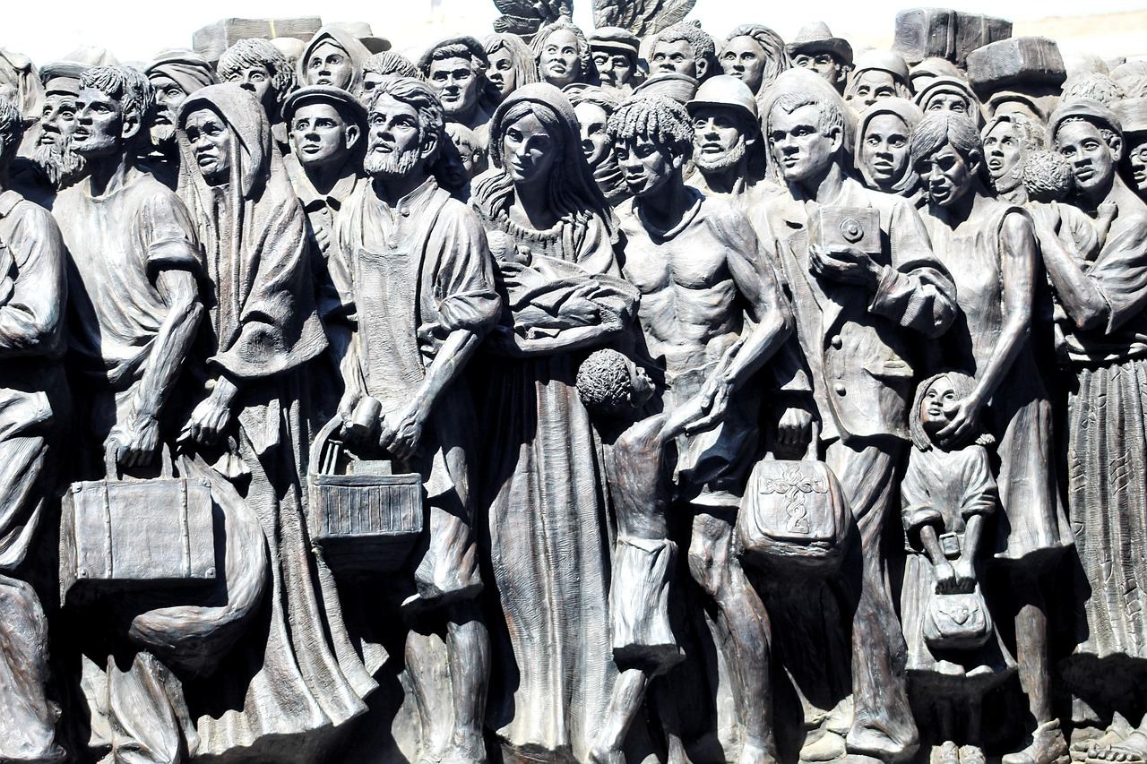 Azyl dla Ziobry: Reakcja ministra Waldemara Żurka i implikacje dla relacji polsko-węgierskich