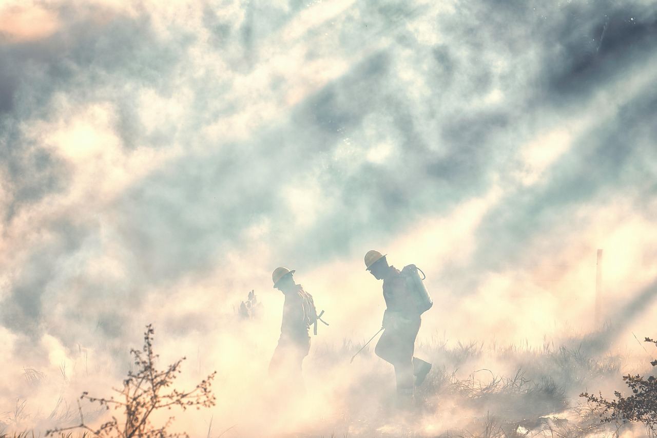 Tragiczny Pożar w Myjomicach: Życie straciło 11-letnie Dziecko
