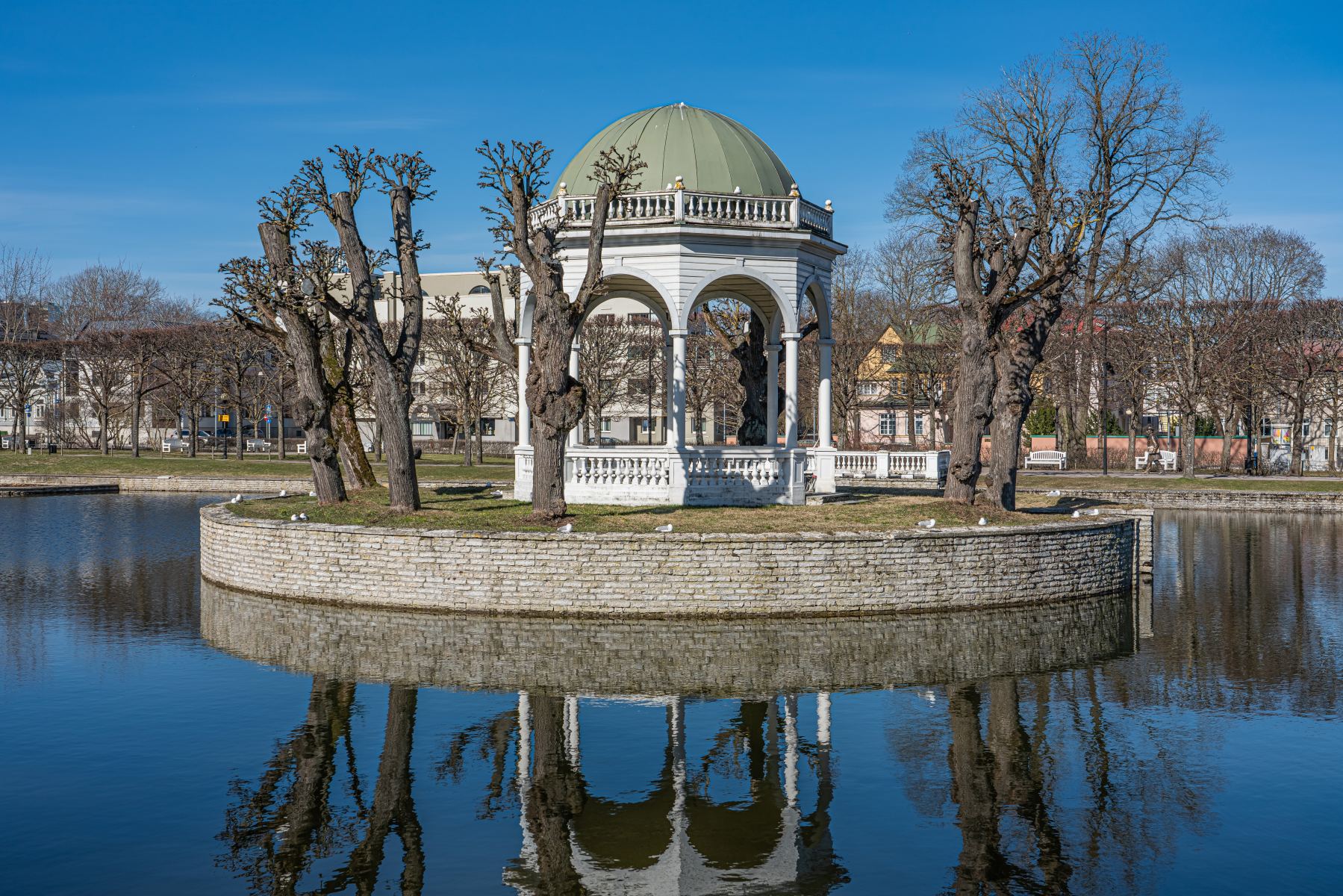 Sylwestrowa Awaria Wodociągowa w Tallinnie: Bezprecedensowy Kryzys w Stolicy Estonii