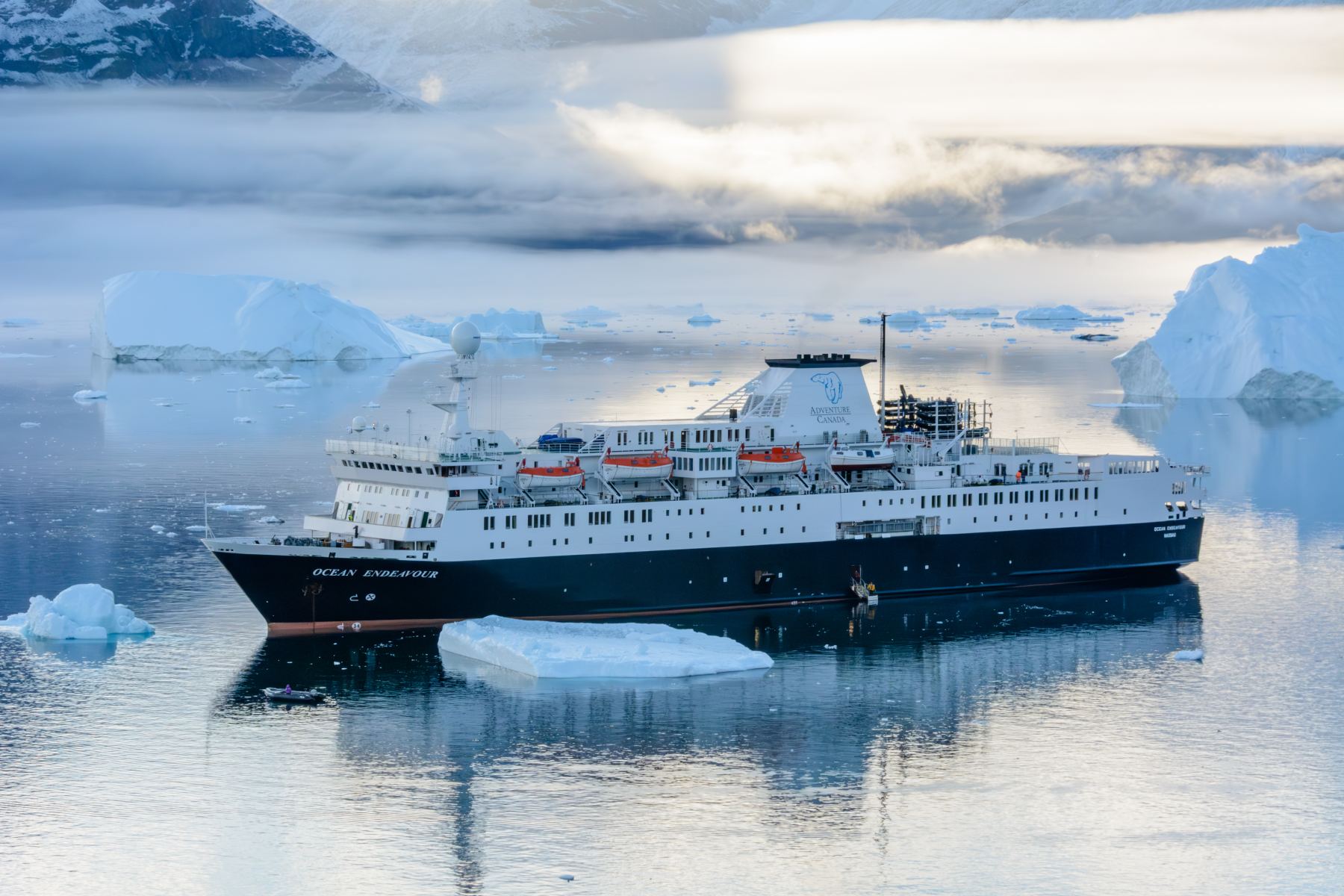 Grenlandia w centrum uwagi: premier zapowiada zdecydowaną reakcję na propozycje Donalda Trumpa