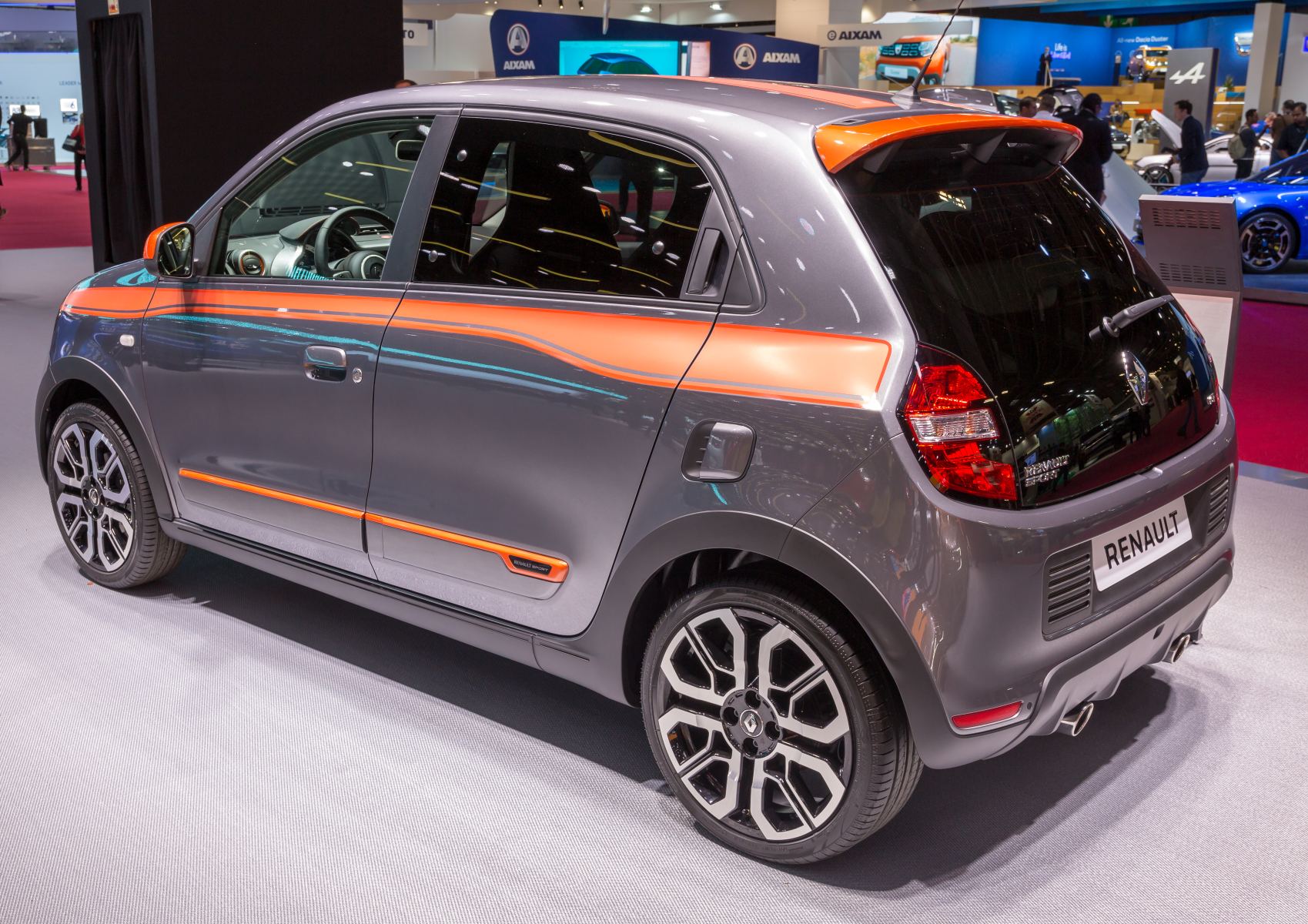 Oto rewolucja na rynku motoryzacyjnym: Nowe Renault Twingo wjeżdża do Polski