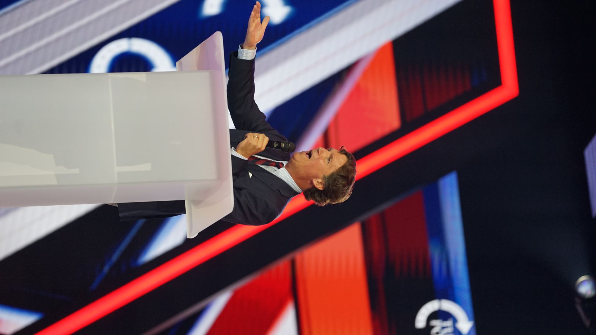 Kontrowersje wokół wypowiedzi Tuckera Carlsona o II wojnie światowej i reakcja polskiego MSZ