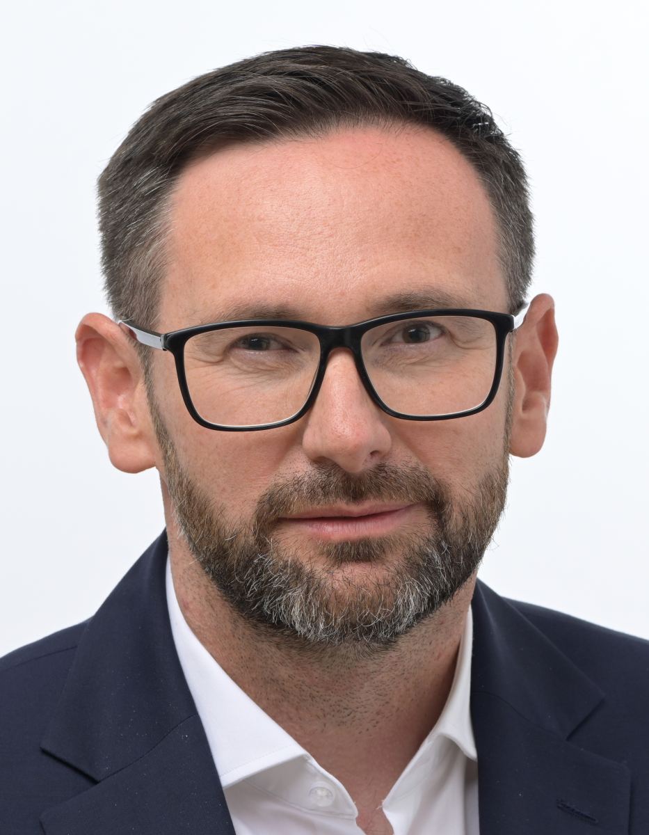 Daniel Obajtek odpowiada na zarzuty i relacjonuje kulisy zarządzania Orlenem