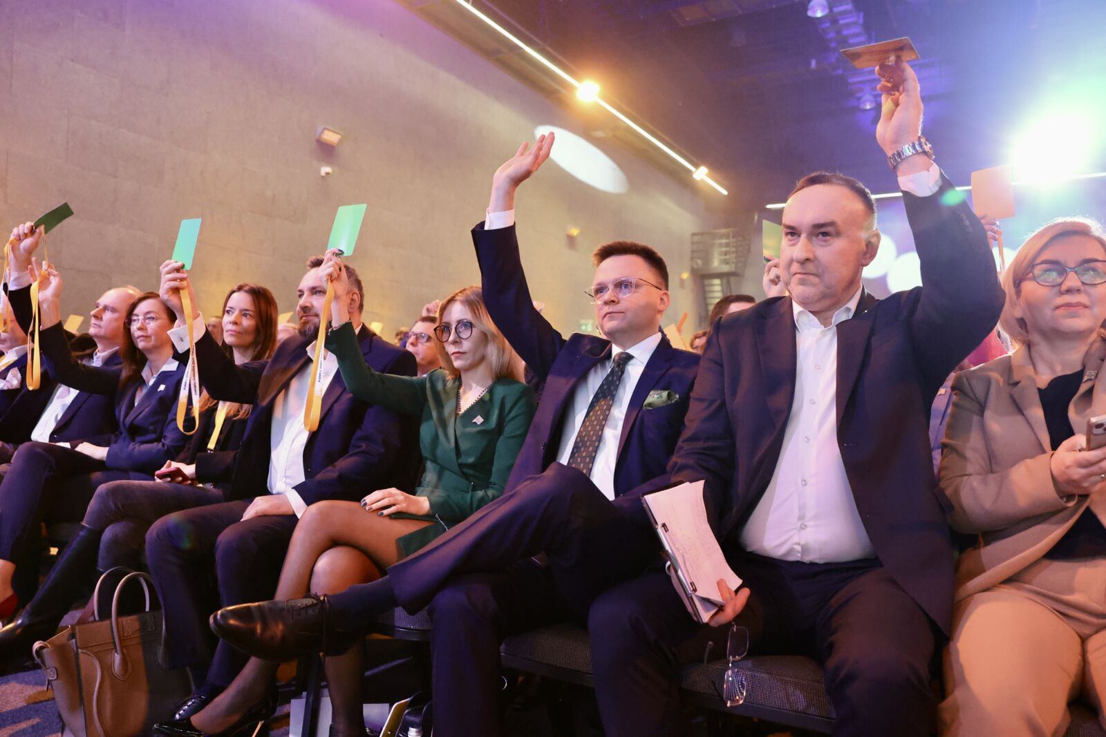 Kryzys Przywództwa w Polsce 2050: Decyzja Rady Krajowej po Anulowaniu Wyborów