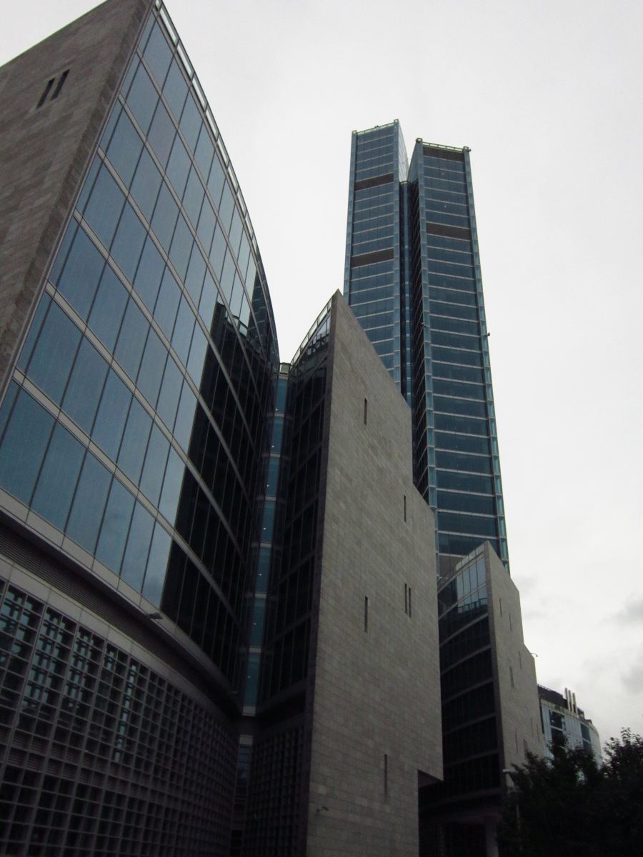 Mediolan – Globalne Zagłębie Milionerów: Analiza Najnowszego Raportu