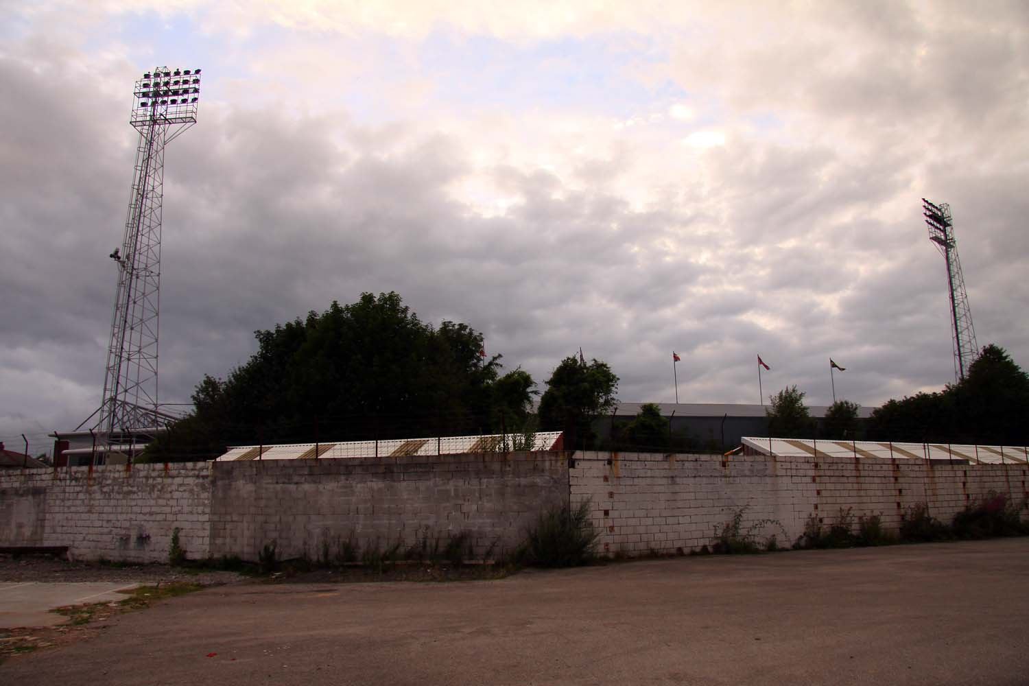 Dramat na Racecourse Ground: Mecz Wrexham – Norwich City przerwano z powodu nagłego zdarzenia medycznego