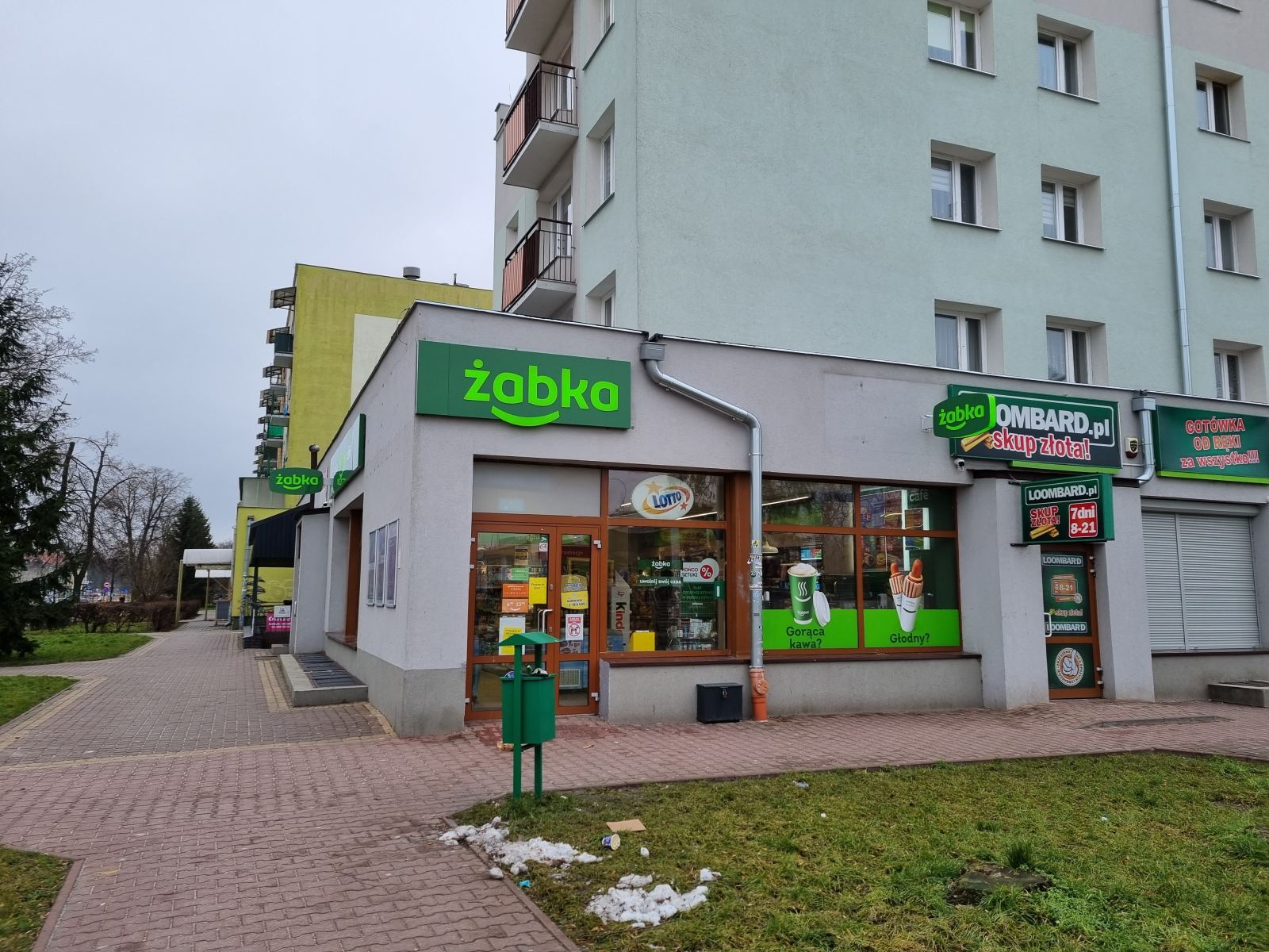 Żabka Rozszerza Ofertę Dań Gotowych – Kluczowa Rola Zup z Nowalijki