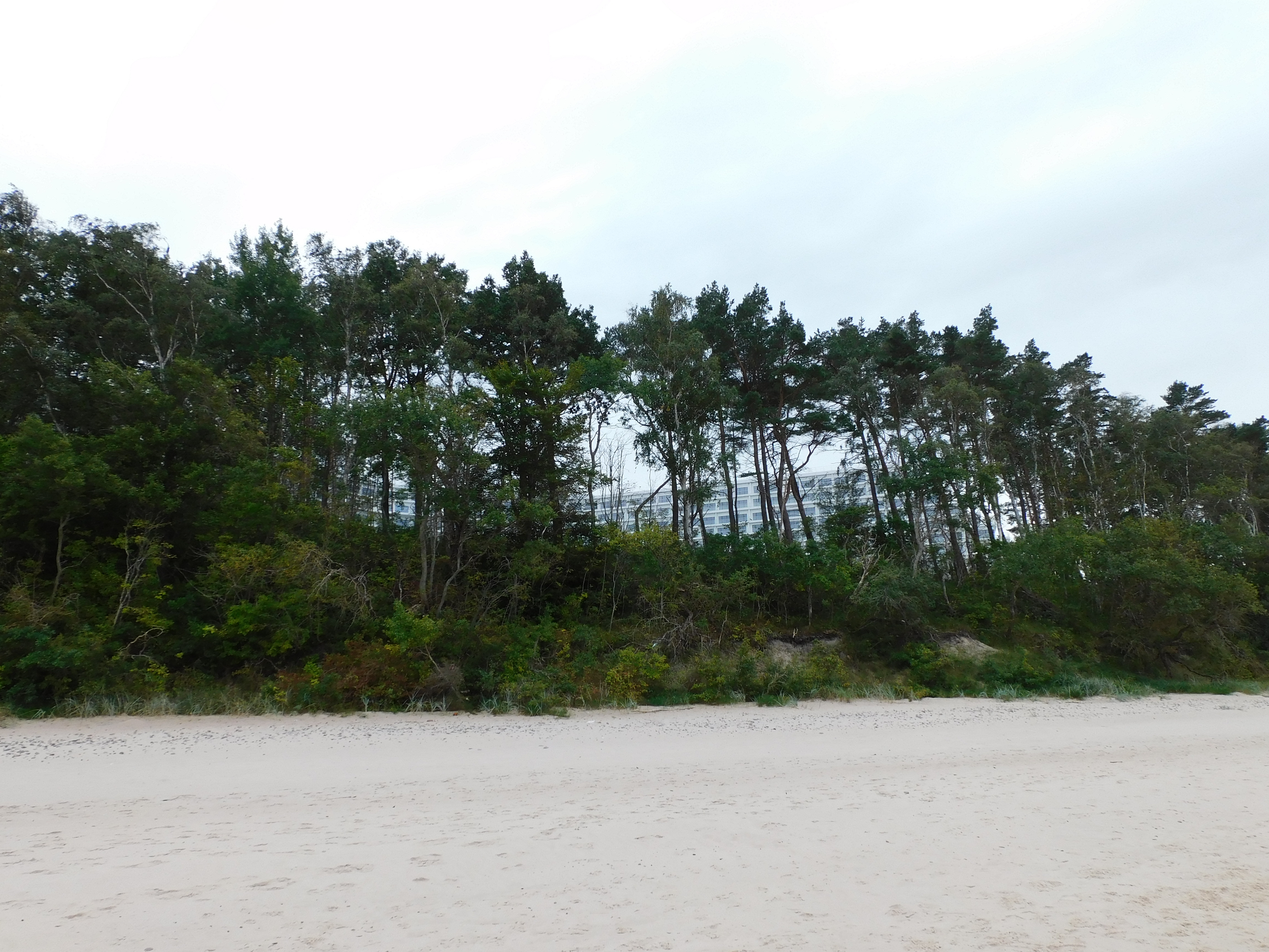 Hotel Gołębiewski w Pobierowie: Kolejna fala rekrutacji mimo opóźnień w otwarciu